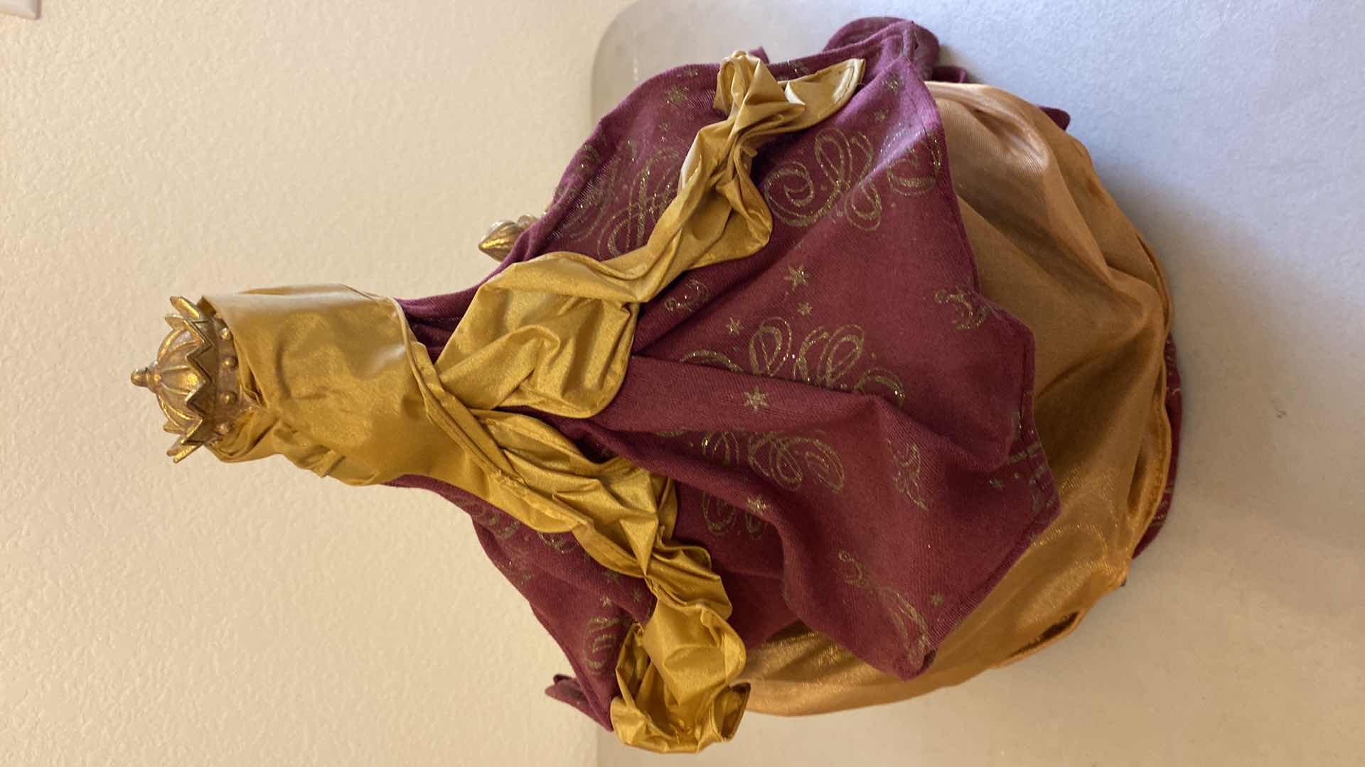 Photo 1 of 3 - WISE MEN CHRISTMAS DECOR TALLEST 20”