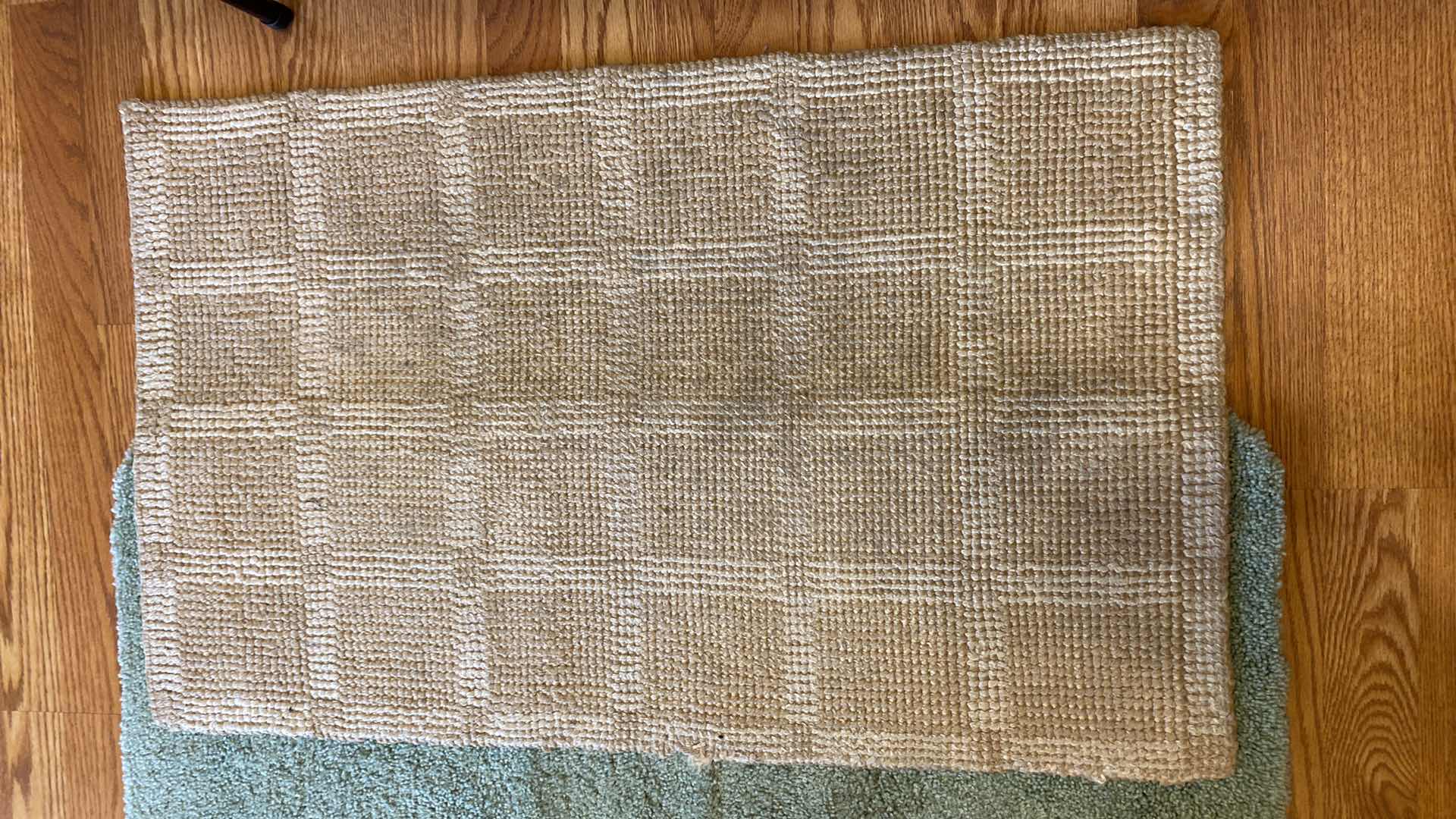 Photo 1 of 2 BATH RUGS TOILET PAPER HOLDER AND NEW ELONGATED TOILET SEAT