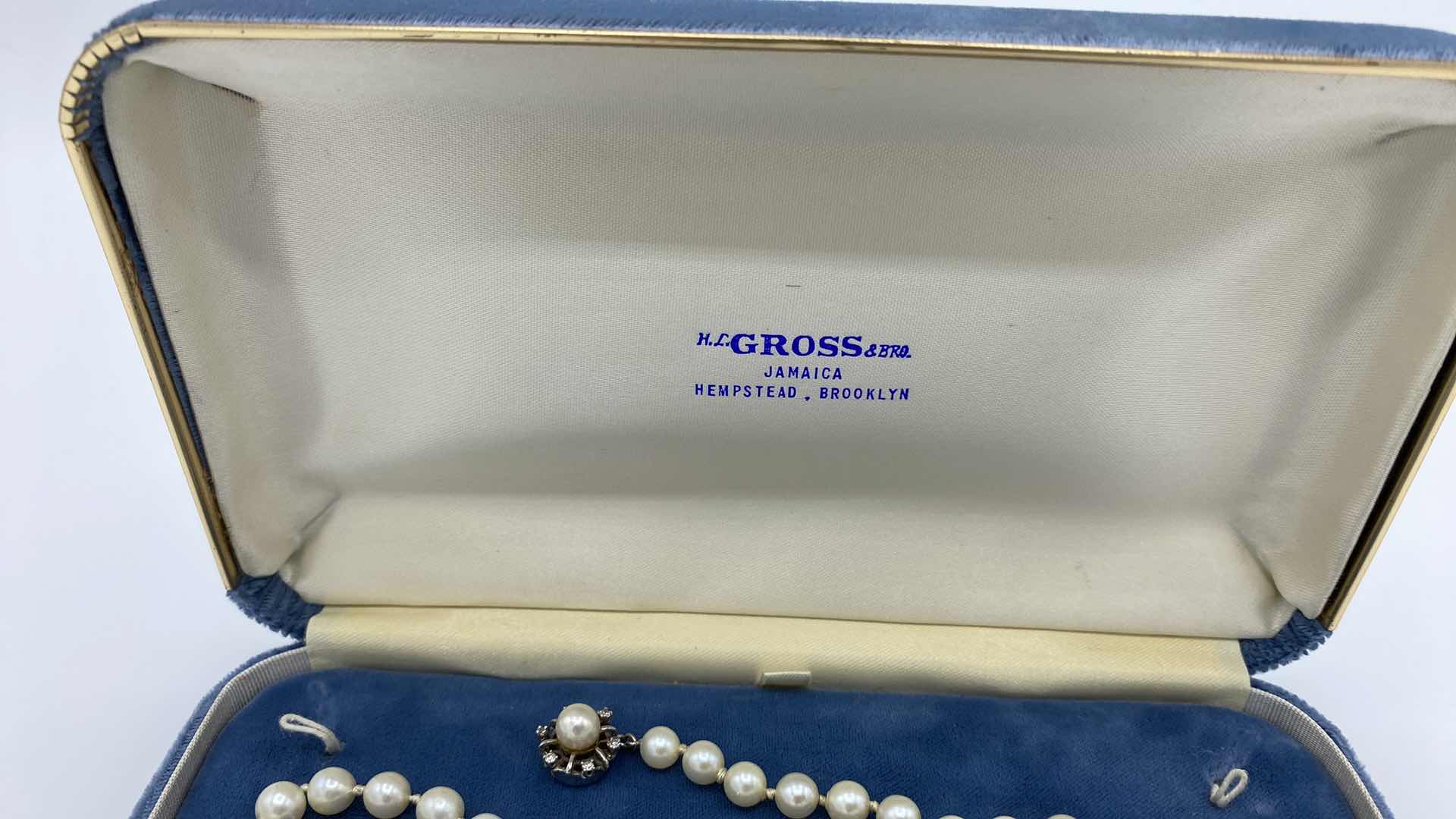 Photo 1 of VINTAGE PEARLS 17”