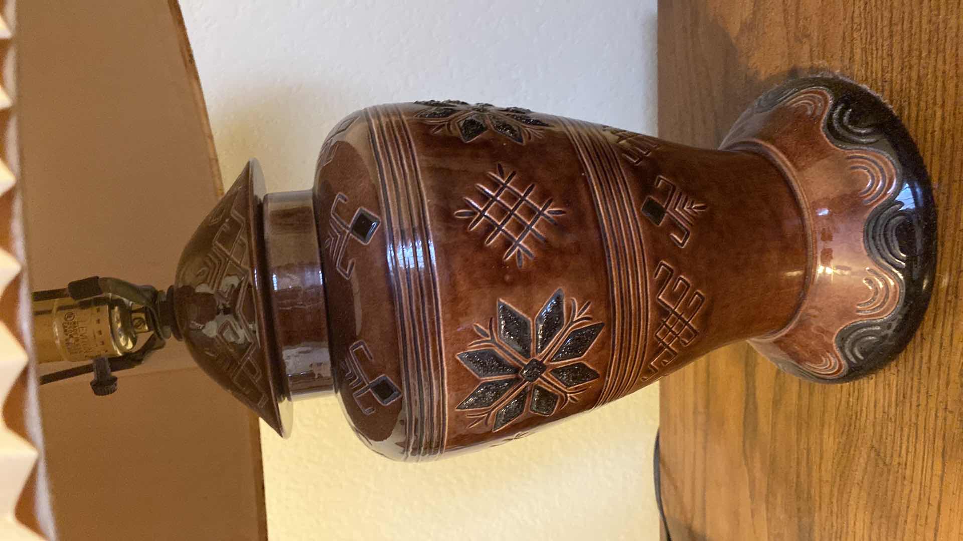 Photo 1 of TABLE LAMP H26”