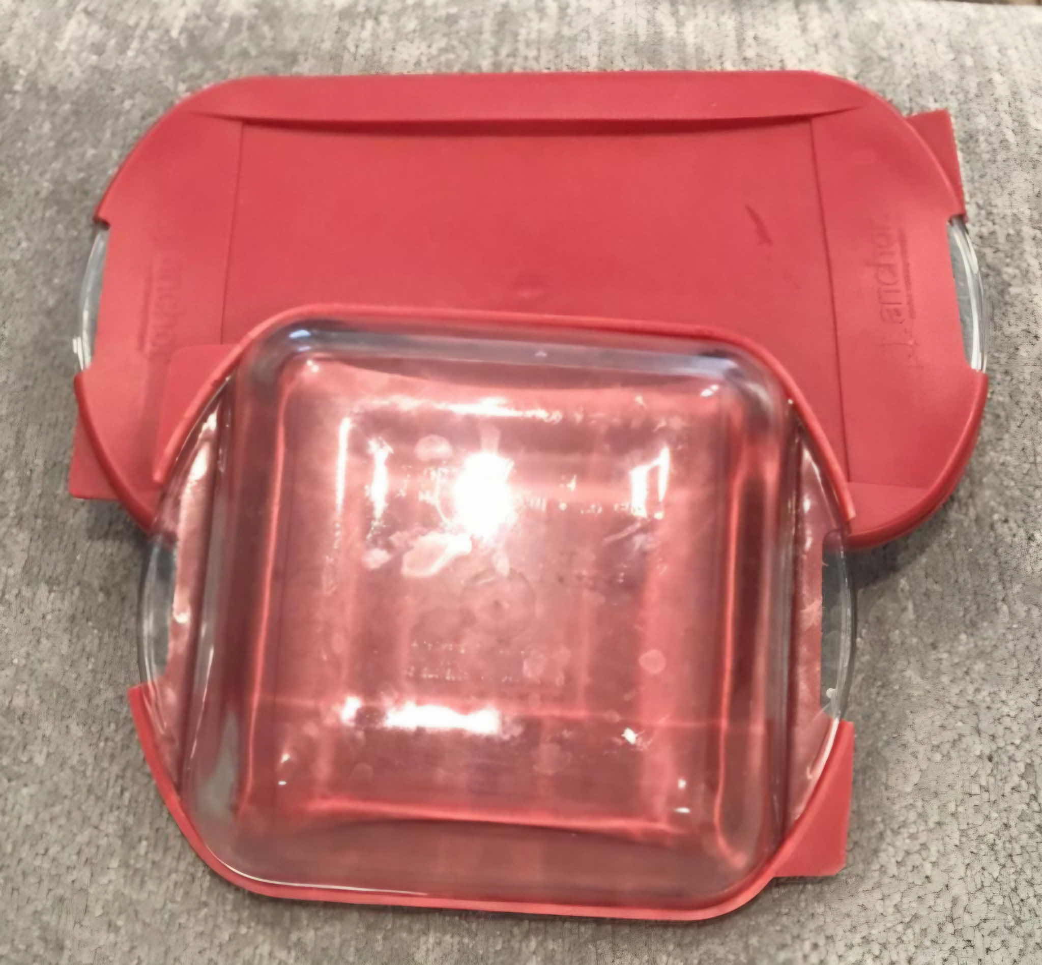 Photo 1 of 4 PIECE ANCHOR HOCKING BAKEWARE & 2 CASSEROLE WITH LIDS