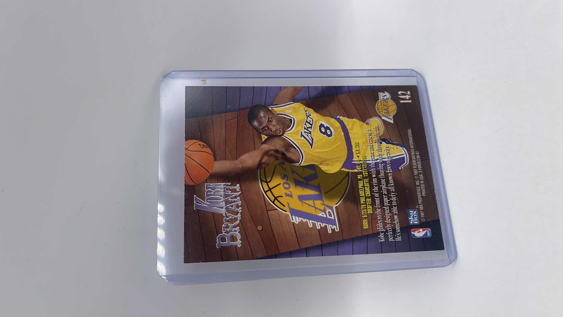 Photo 1 of 1997 KOBE BRYANT ROOKIE CARD 142
