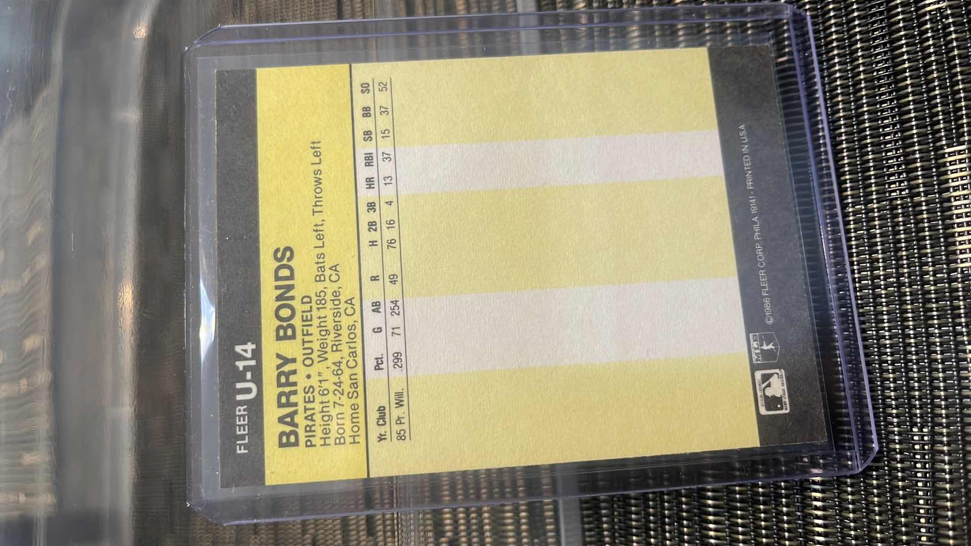 Photo 1 of 1986 BARRY BONDS FLEER ROOKIE CARD U-14