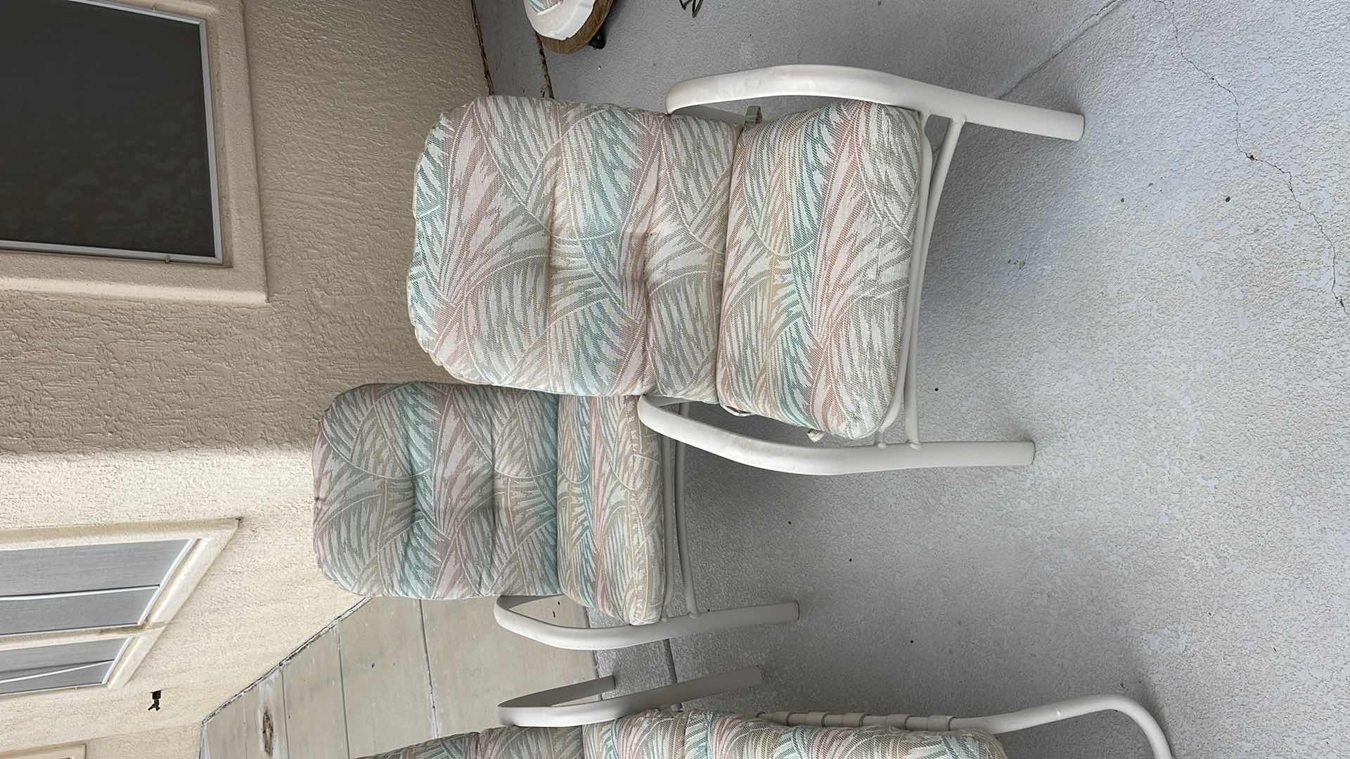 Photo 1 of 5 PC OUTDOOR PATIO CHAIR SET W LOUNGE