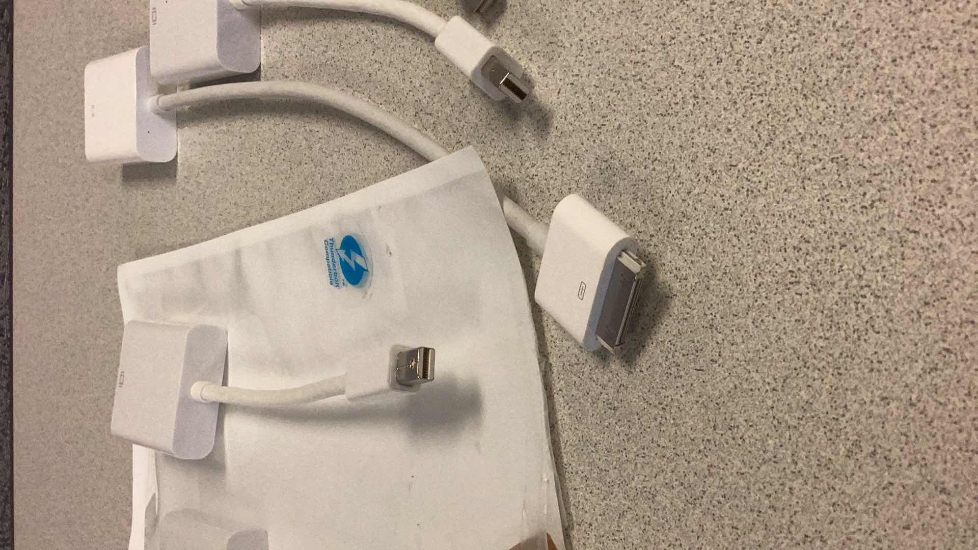 Photo 1 of APPLE DISPLYPORT CONNECTORS
