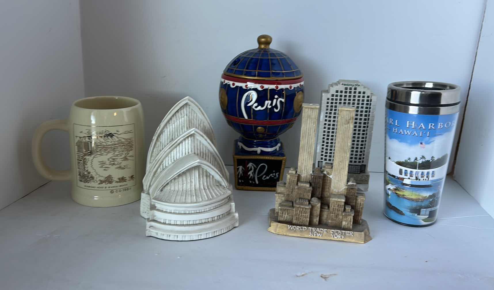 Photo 1 of TRAVEL SPOTS AROUND THE WORLD ITEMS