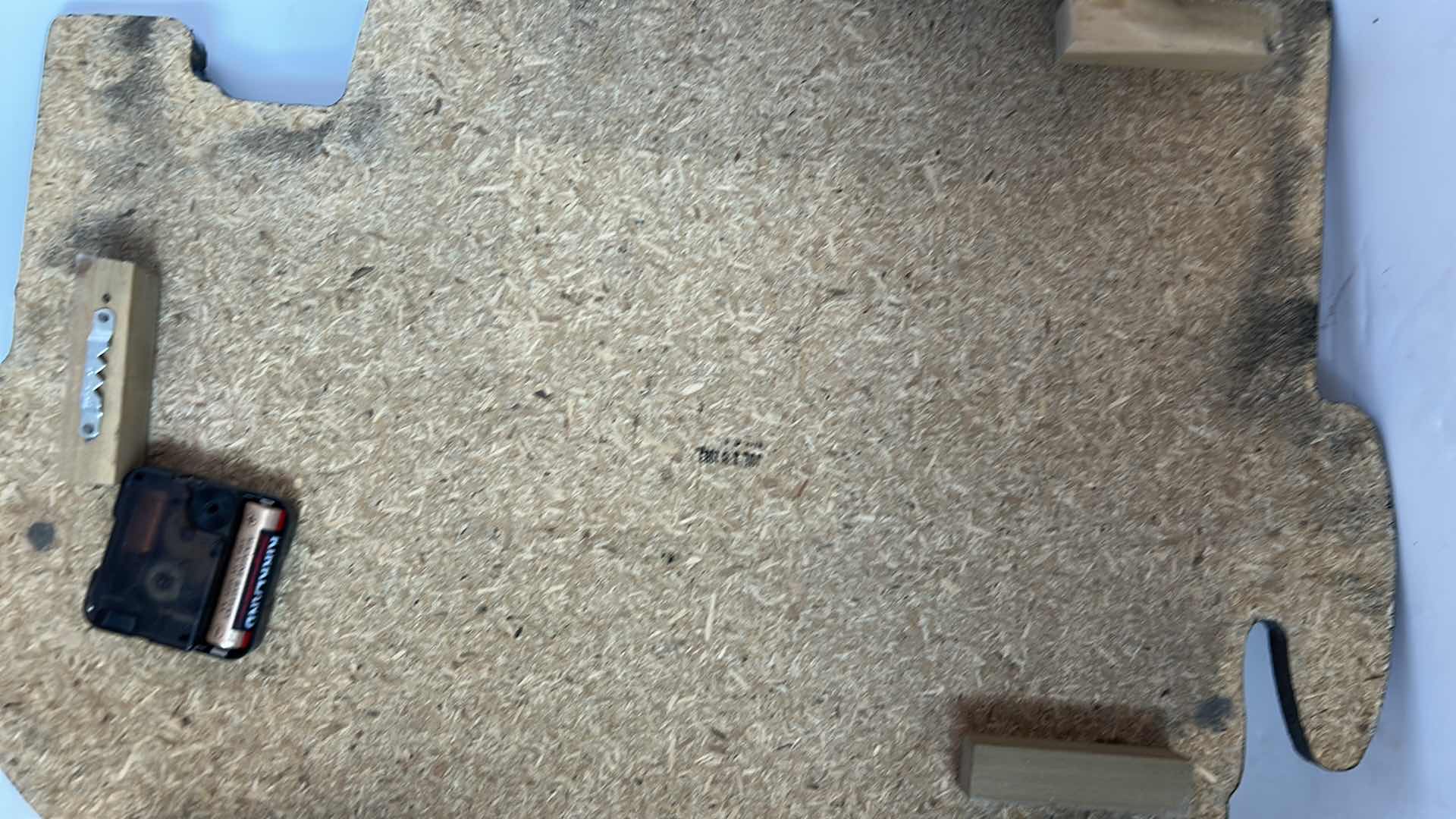 Photo 1 of VINTAGE 1983 LACQUERED WOOD AMARETTO CLOCK 15” x 20 1/2