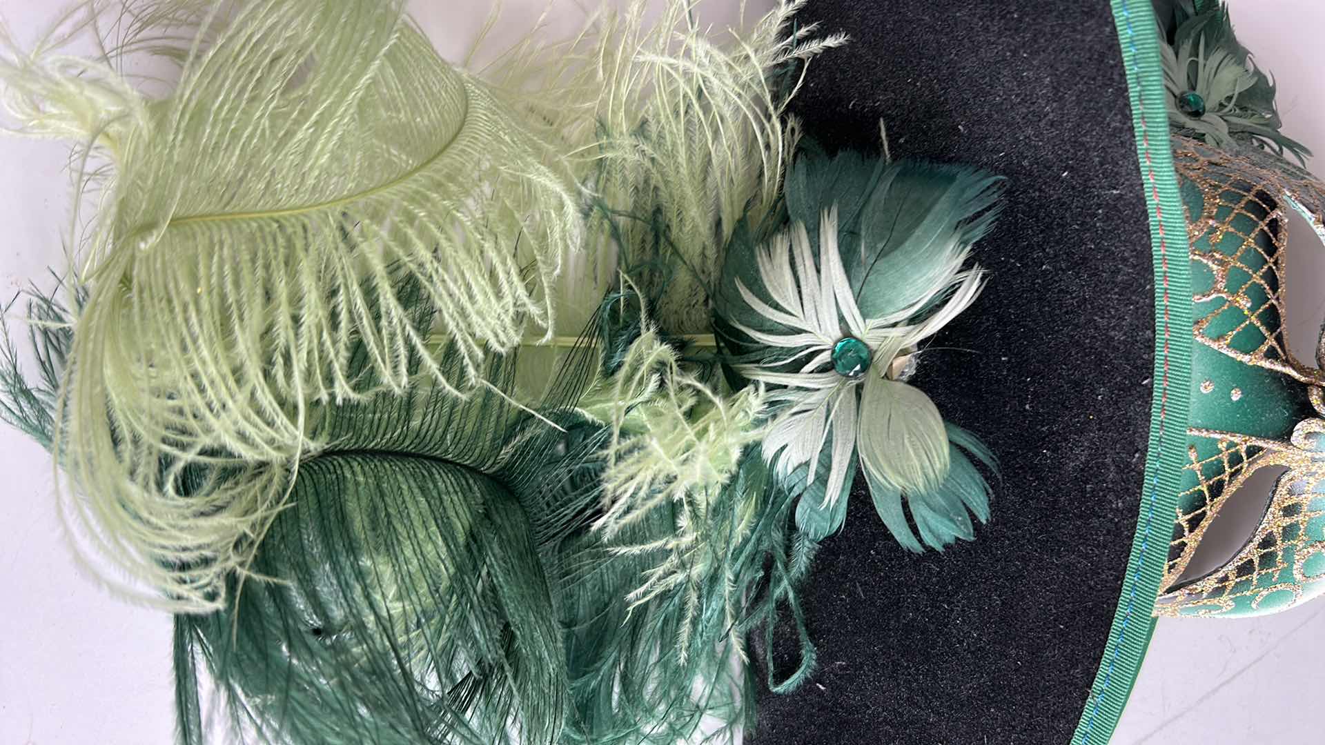 Photo 1 of VENETIAN MASQUERADE FULL FACE MASK 18” x 16”