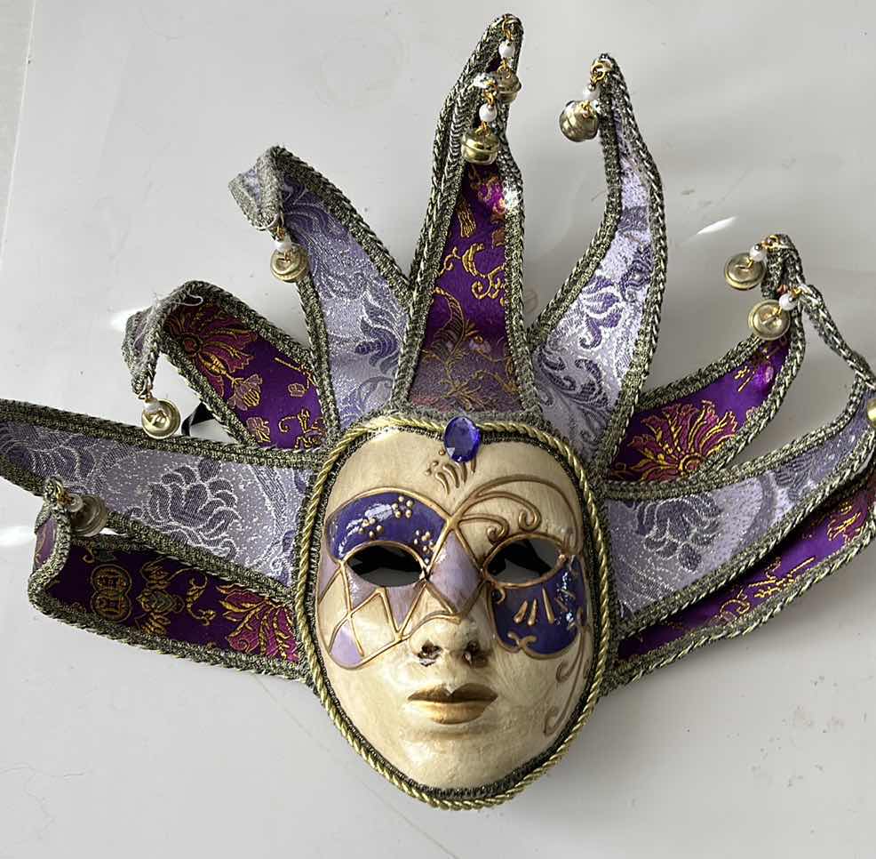 Photo 1 of VENETIAN MASQUERADE JESTER FULL FACE MASK 23” x 16”
