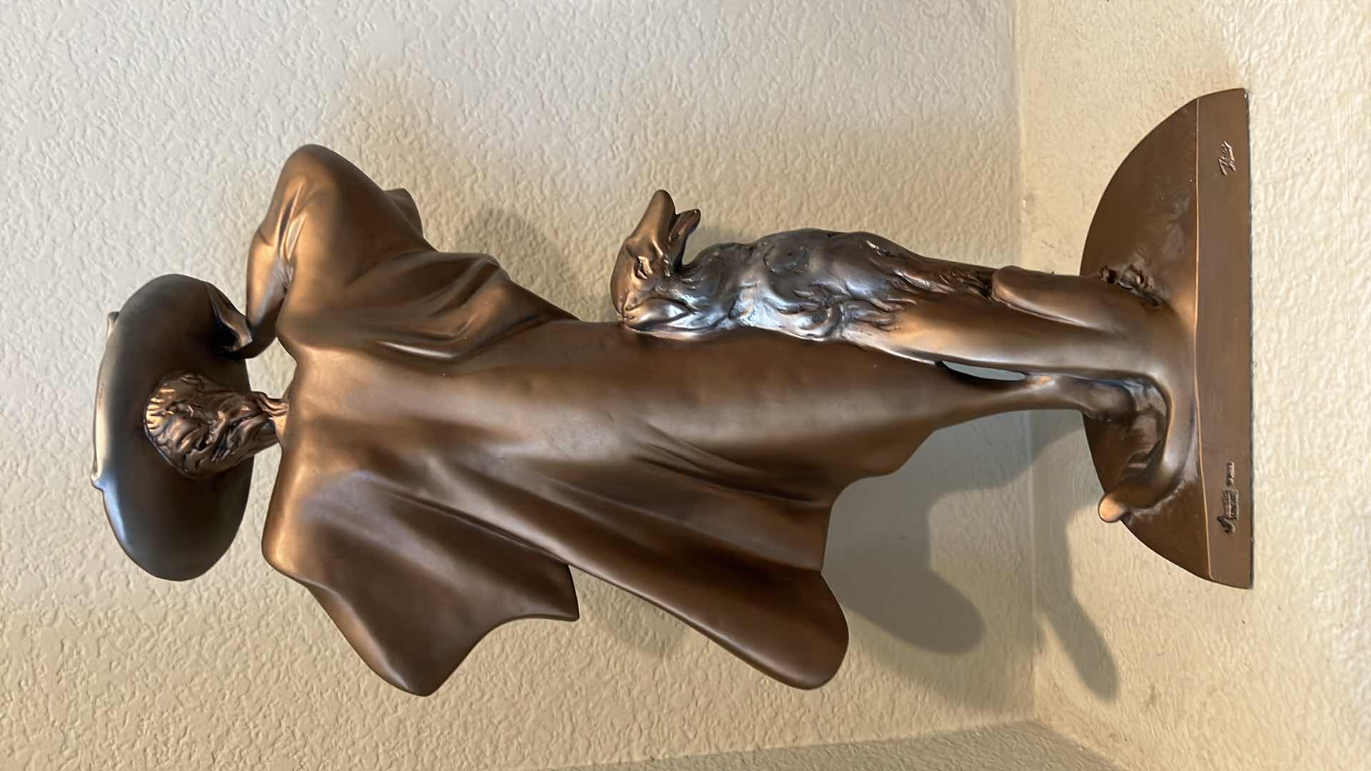 Photo 2 of RARE FASHIONABLE AUSTIN DARK SILVER BRONZE SCULPTURE H20” W9”