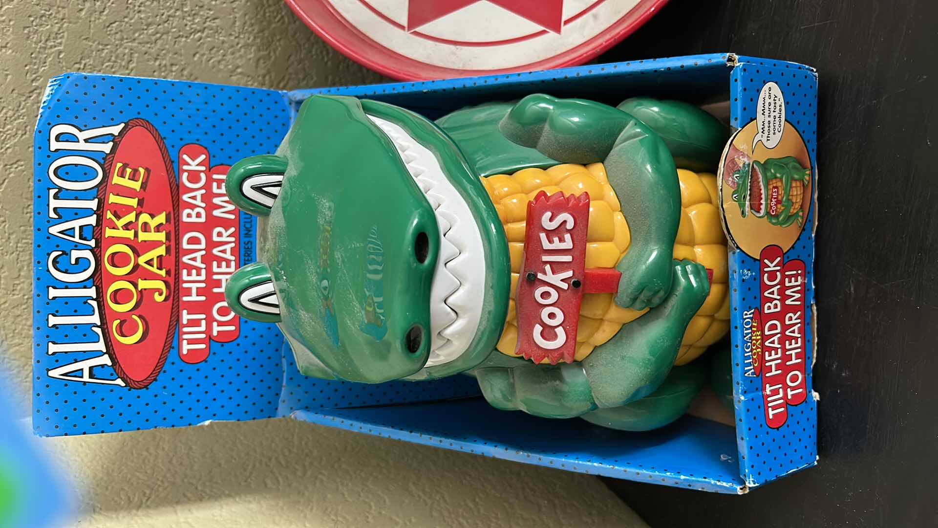 Photo 2 of VINTAGE COLLECTIBLES