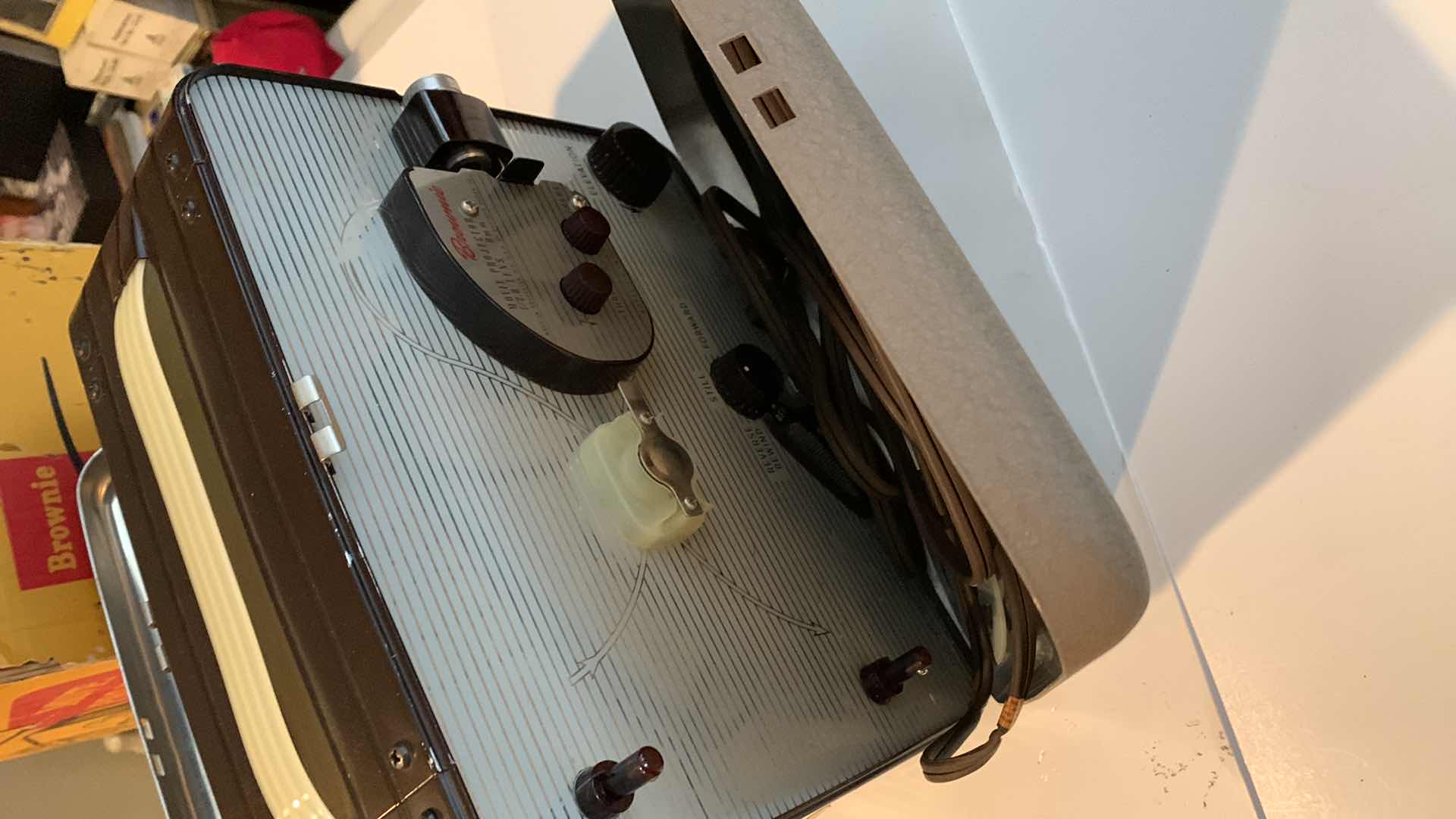 Photo 1 of VINTAGE EASTMAN KODAK BROWNIE 8MM MOVIE PROJECTOR