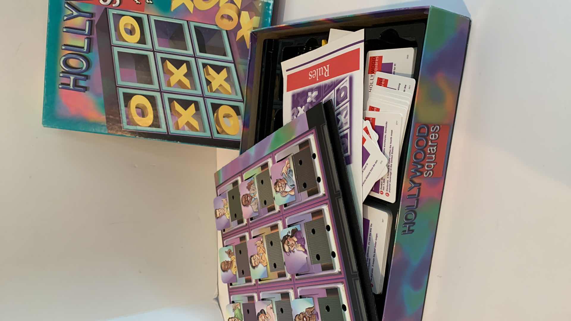 Photo 1 of HOLLYWOOD SQUARES GAME 1999