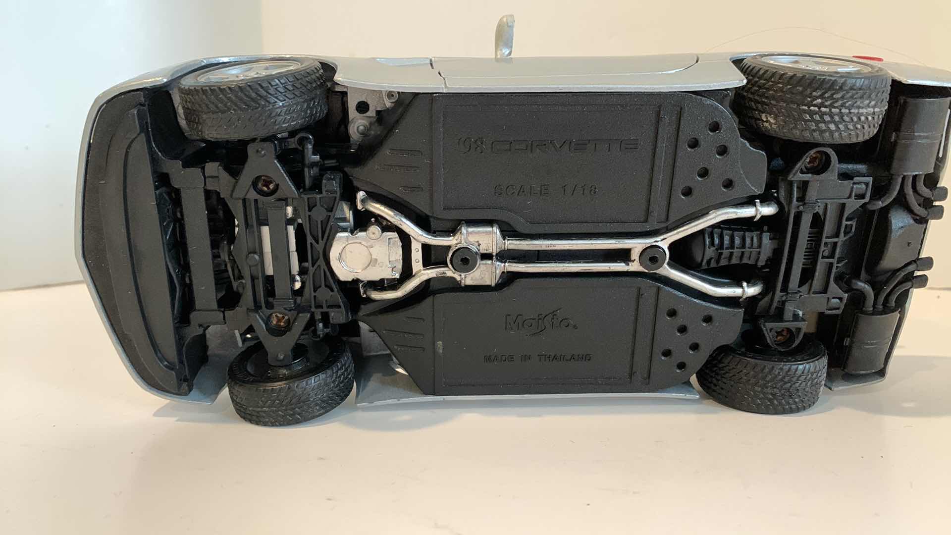Photo 1 of MAISTO 1998 CHEVROLET CORVETTE CONVERTIBLE 1/18 SCALE