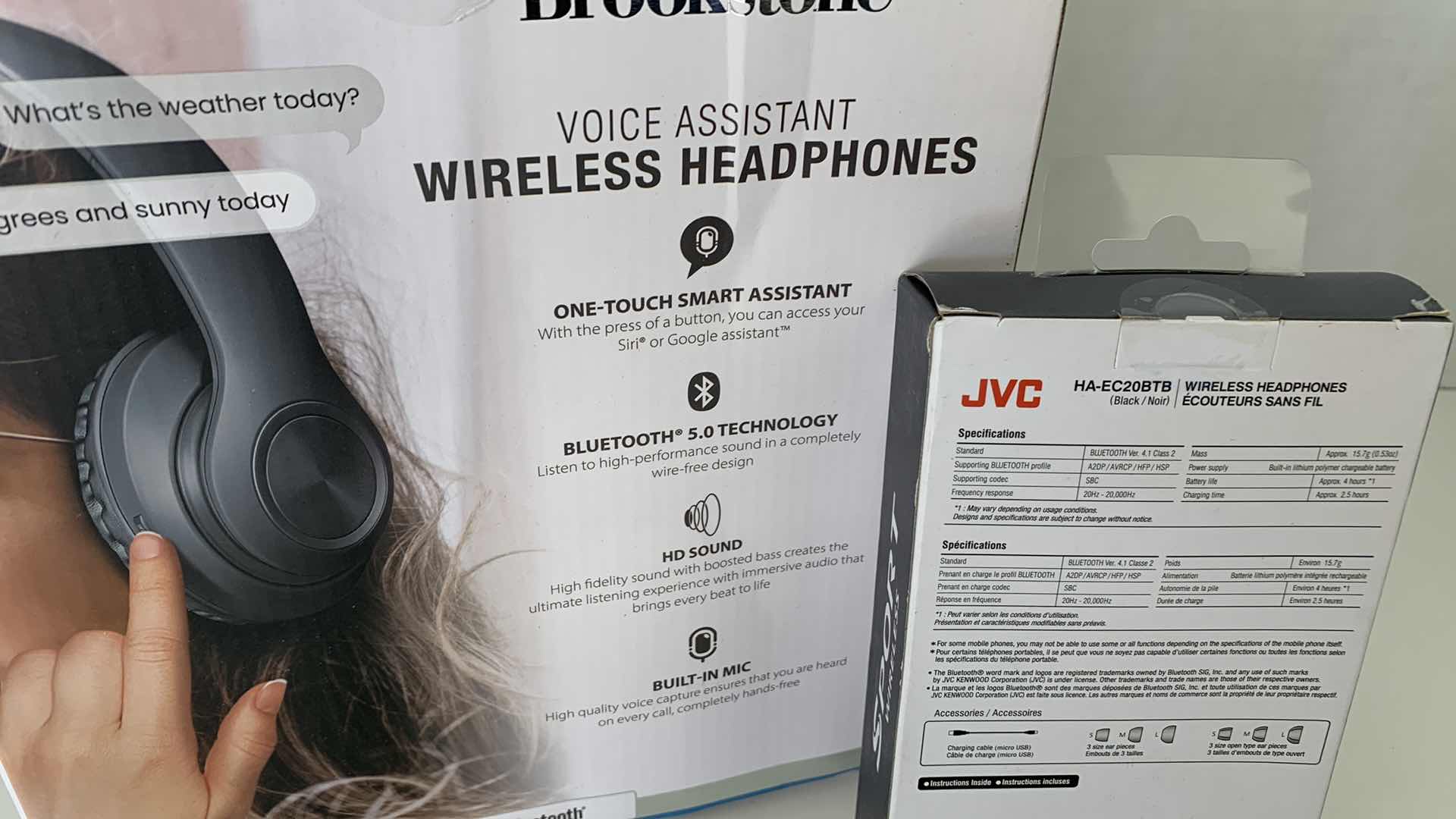 Photo 1 of BLUETOOTH HEADSETS