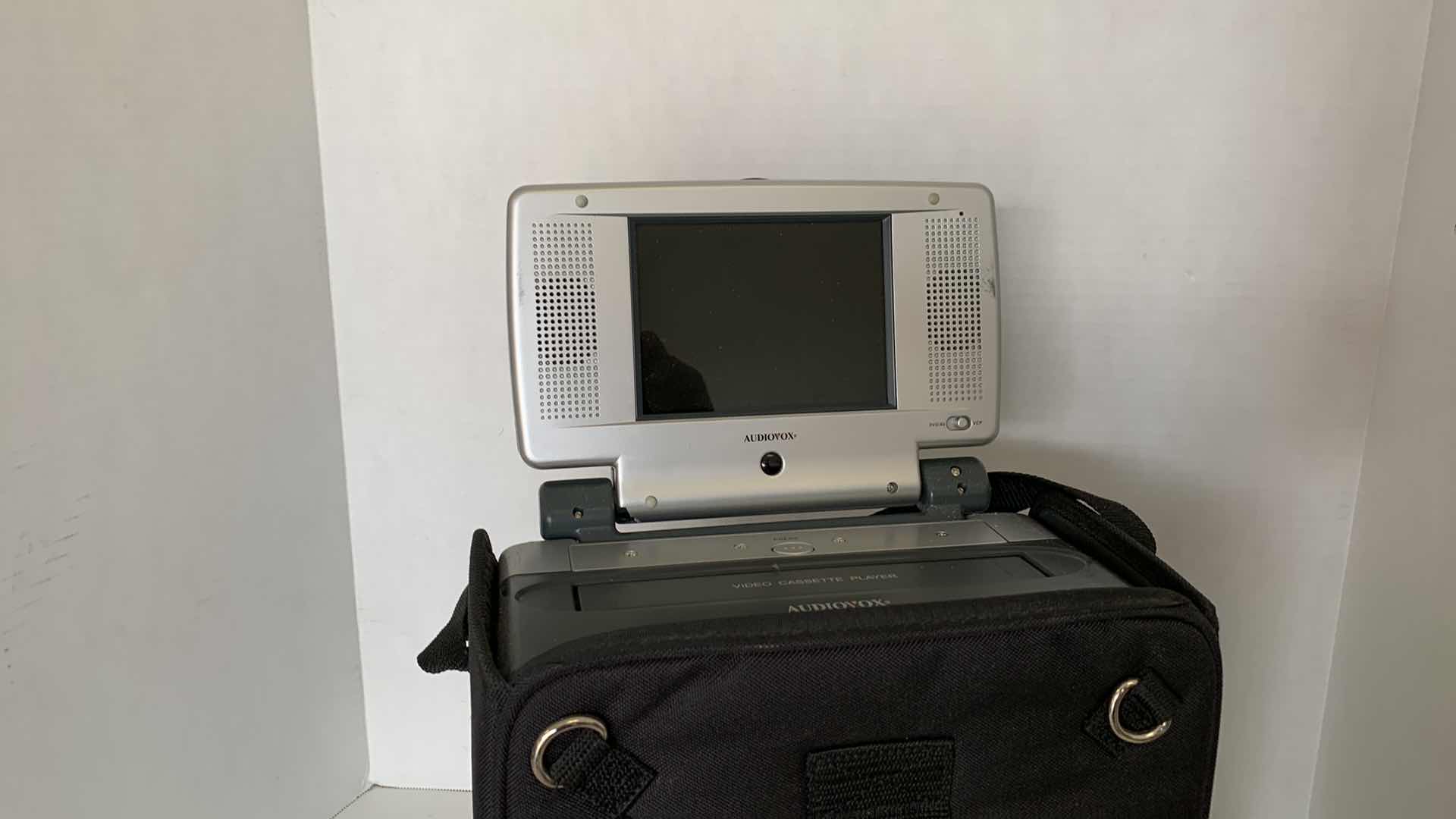 Photo 1 of AUDIOVOX PORTABLE DVD/VCR PLAYER