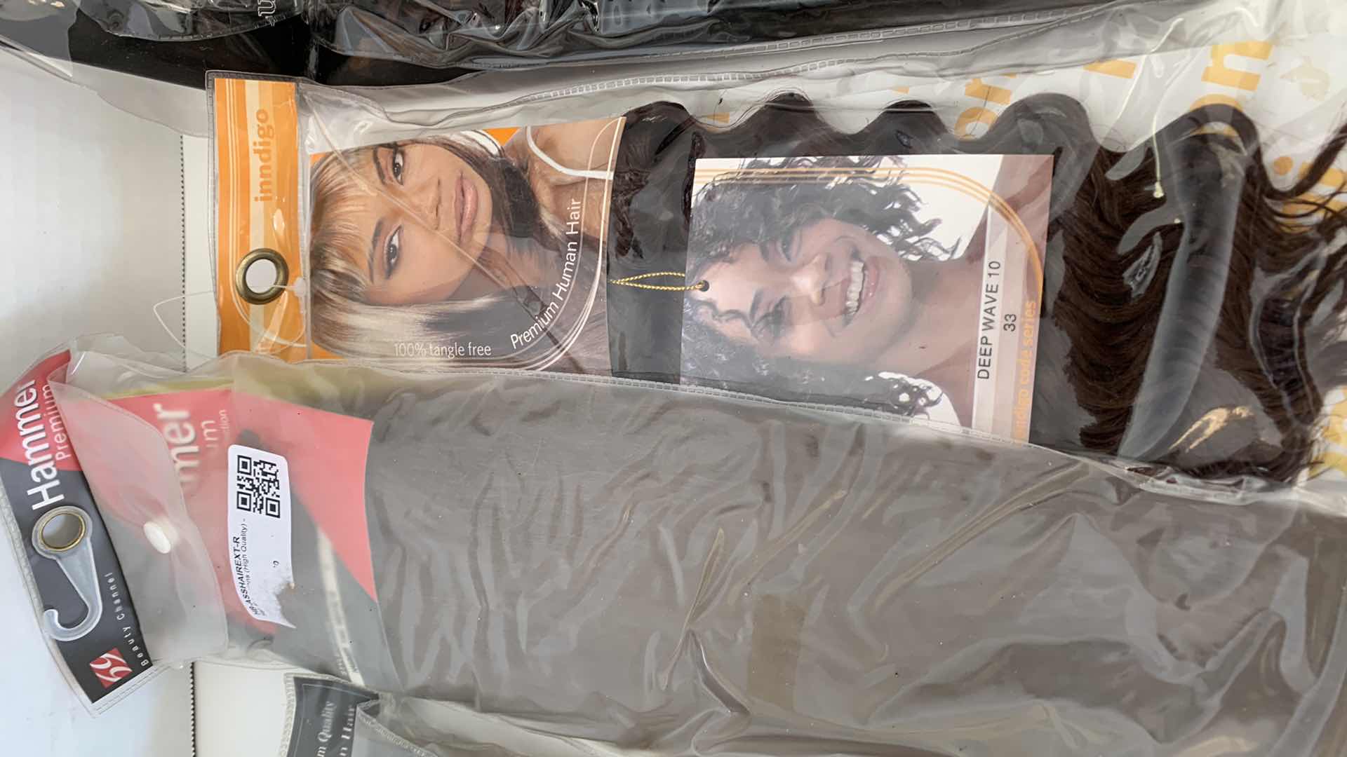 Photo 3 of FIVE LADIES WIGS