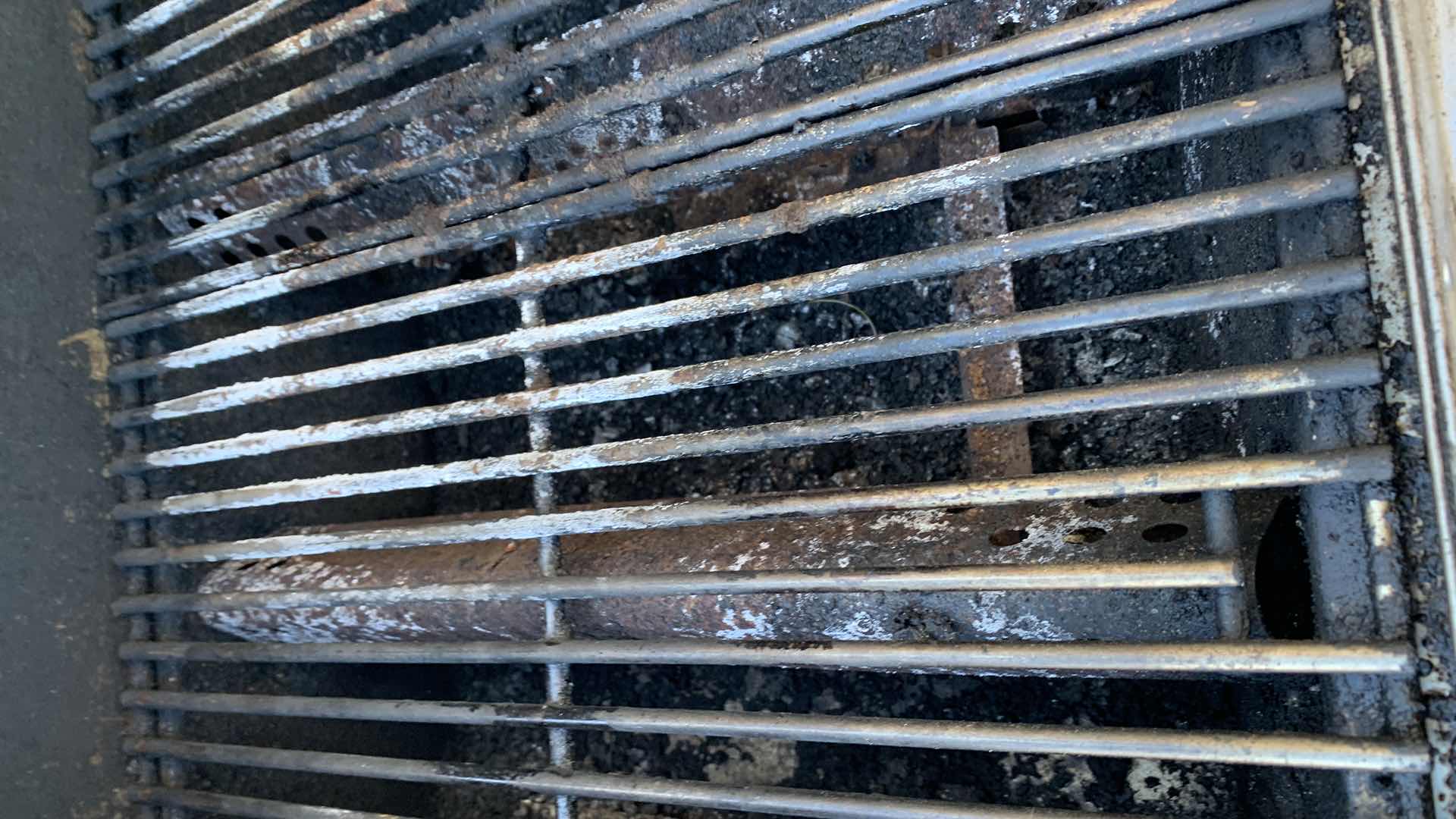 Photo 1 of CHARGRILL ADVANTAGE 4 BURNER GRILL WITH SIDE BURNER AND COVER