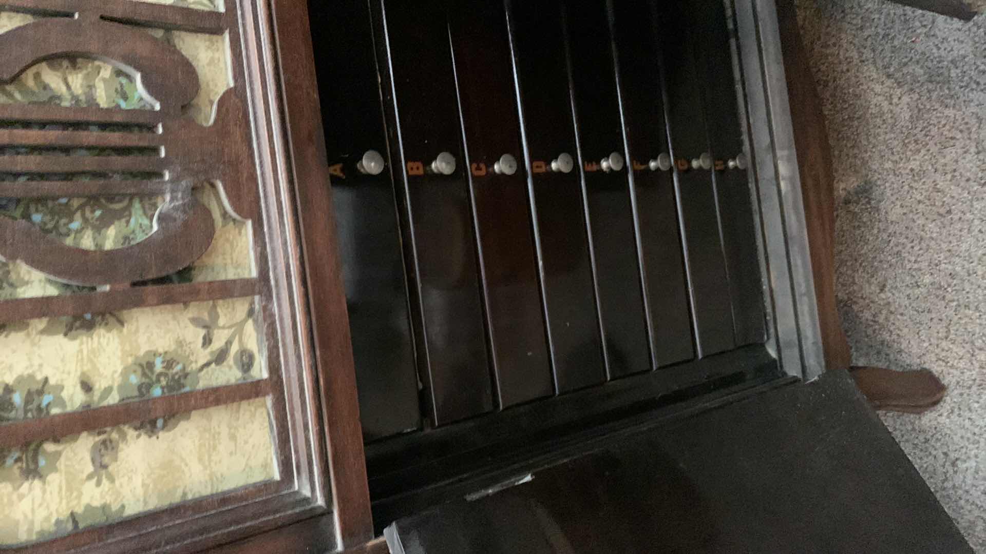 Photo 1 of $975 BRUNSWICK ANTIQUE PLAYER WIND UP PHONOGRAPH AS IS