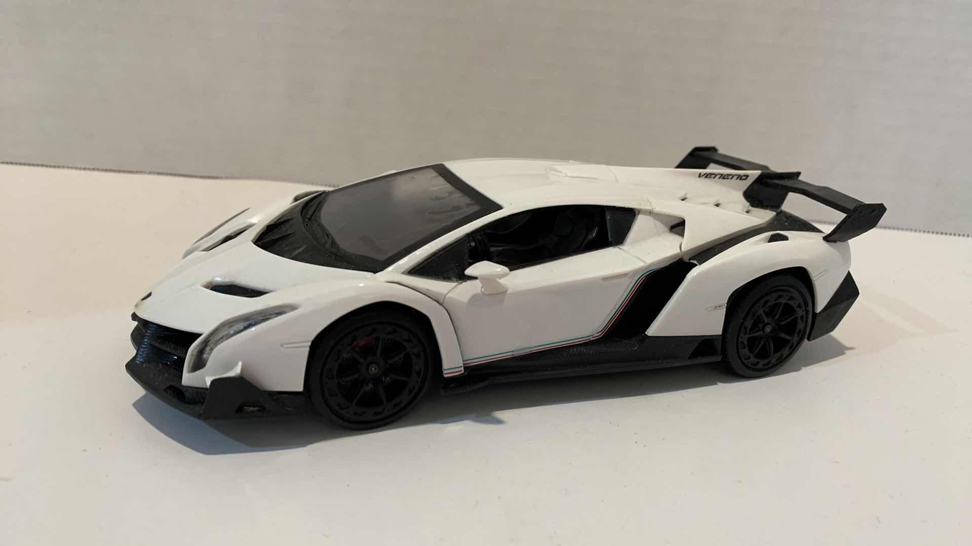 Photo 1 of LAMBORGHINI CAR TOY
