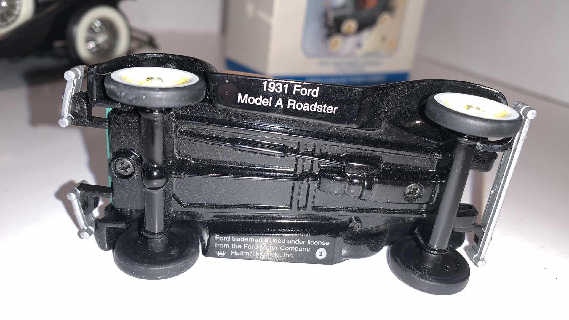 Photo 4 of 2 COLLECTABLE CARS