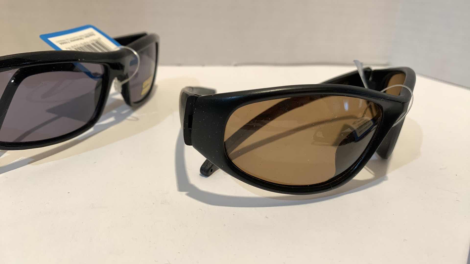 Photo 4 of 4 NEW PAIR SUNGLASSES