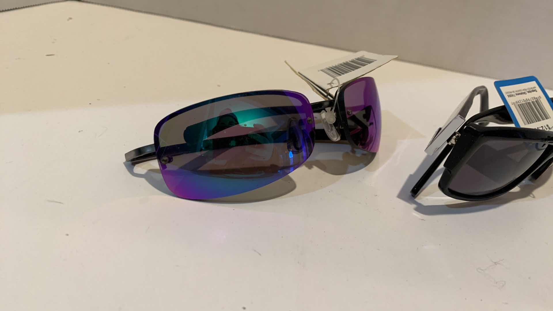 Photo 2 of 4 NEW PAIR SUNGLASSES