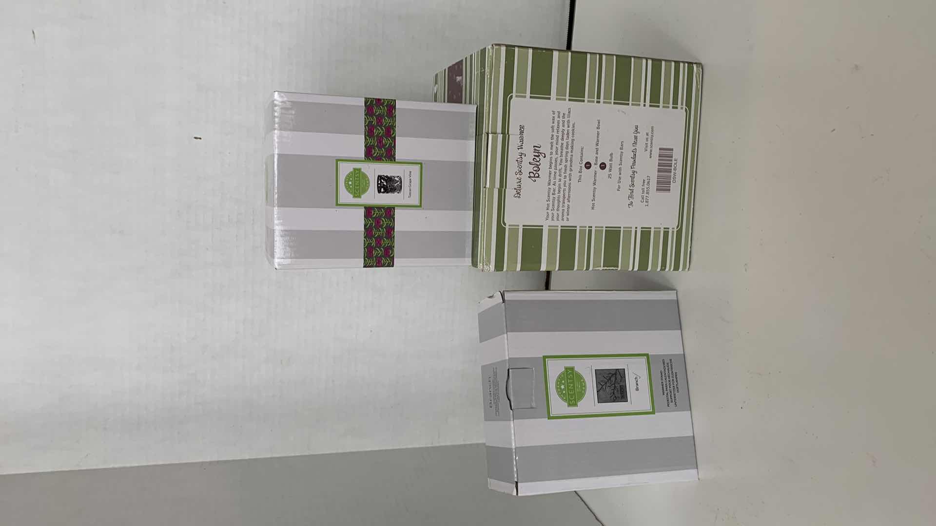 Photo 1 of 3 PCS SCENTSY WAX WARMER AND ACCESSORIES