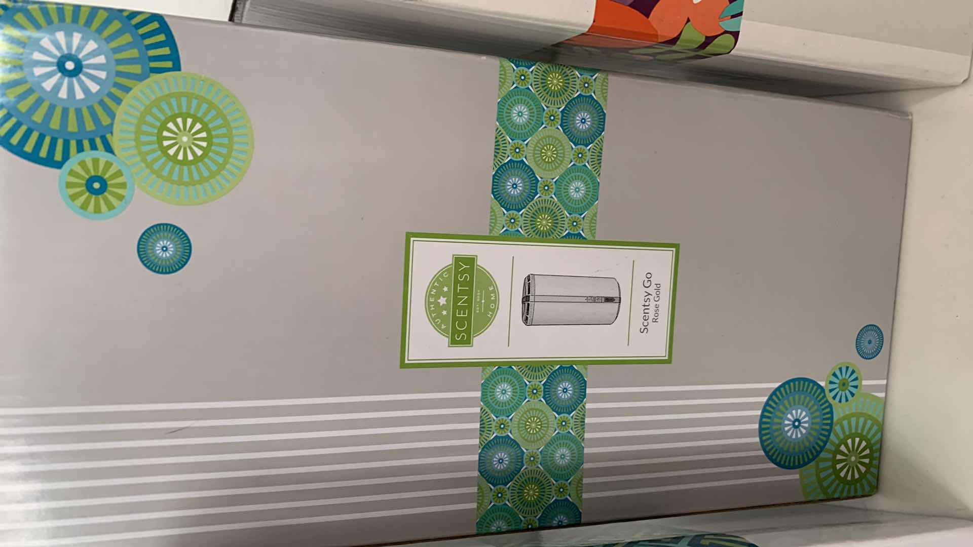 Photo 1 of 3 PCS SCENTSY WAX WARMER AND ACCESSORIES