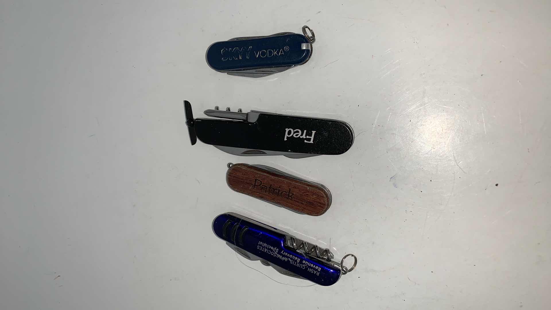 Photo 1 of 4 PCS MULTIPURPOSE KNIVES