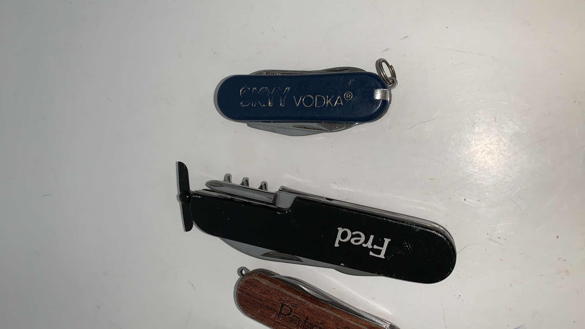 Photo 2 of 4 PCS MULTIPURPOSE KNIVES