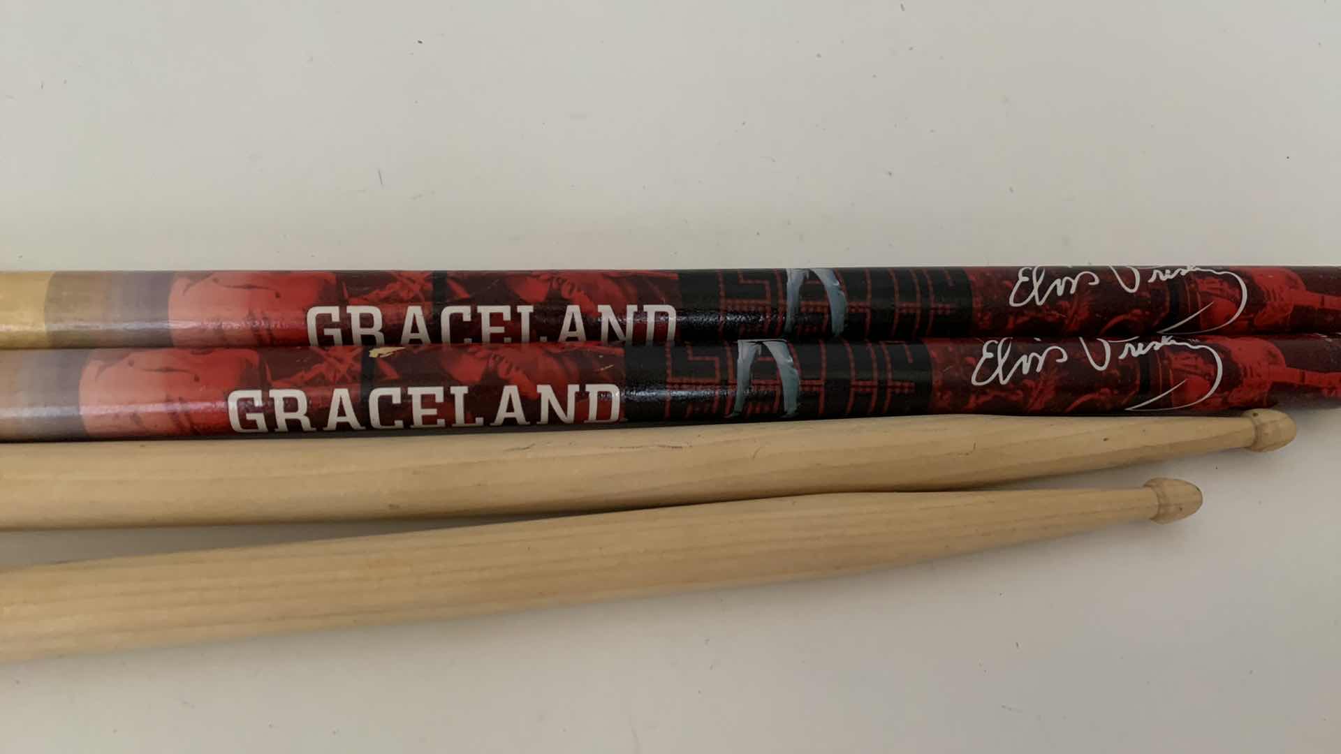 Photo 1 of 4 PCS DRUMSTICKS GRACELAND ELVIS