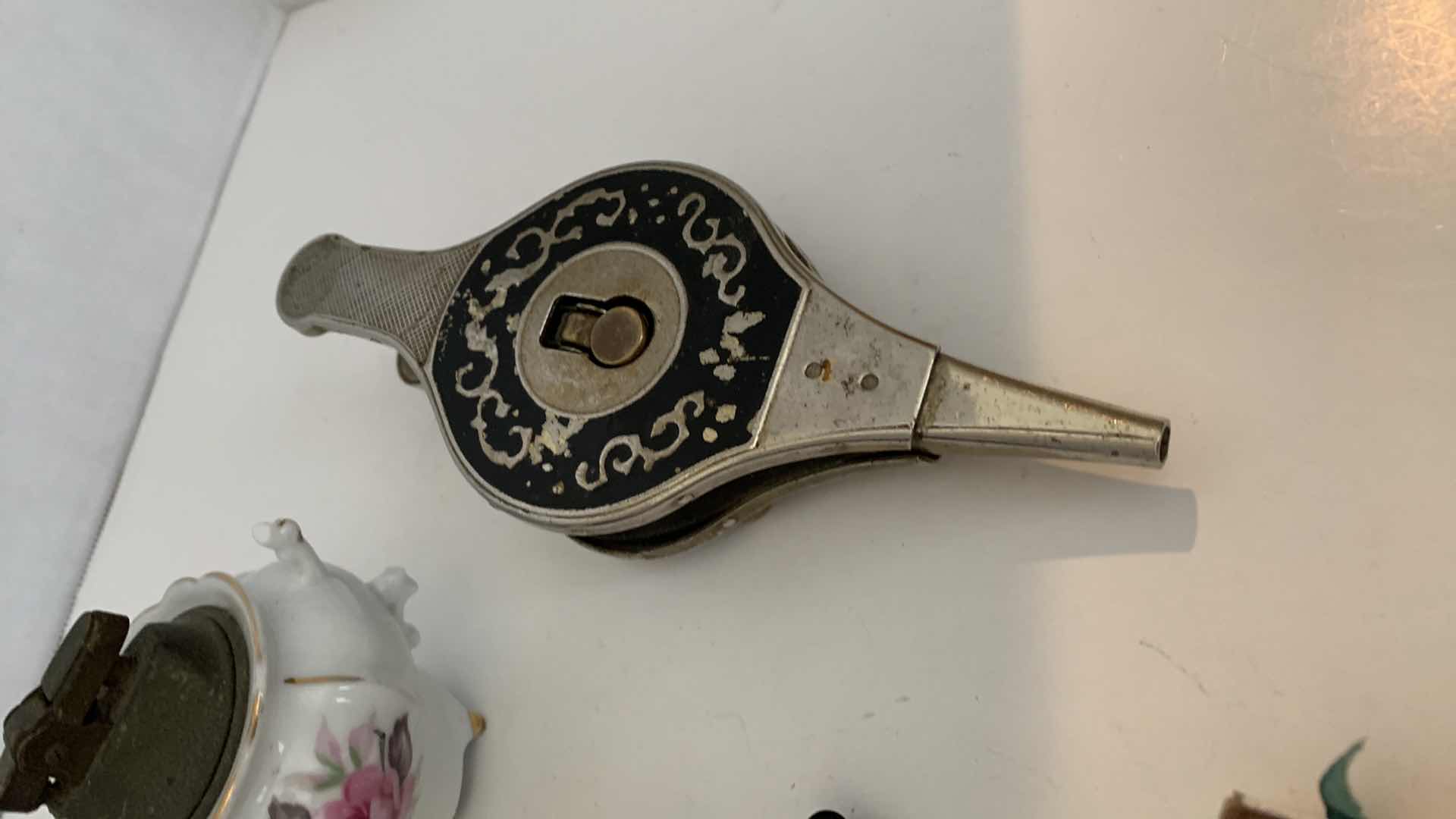 Photo 1 of 5PCS ASSORTED CIGARETTES LIGHTERS