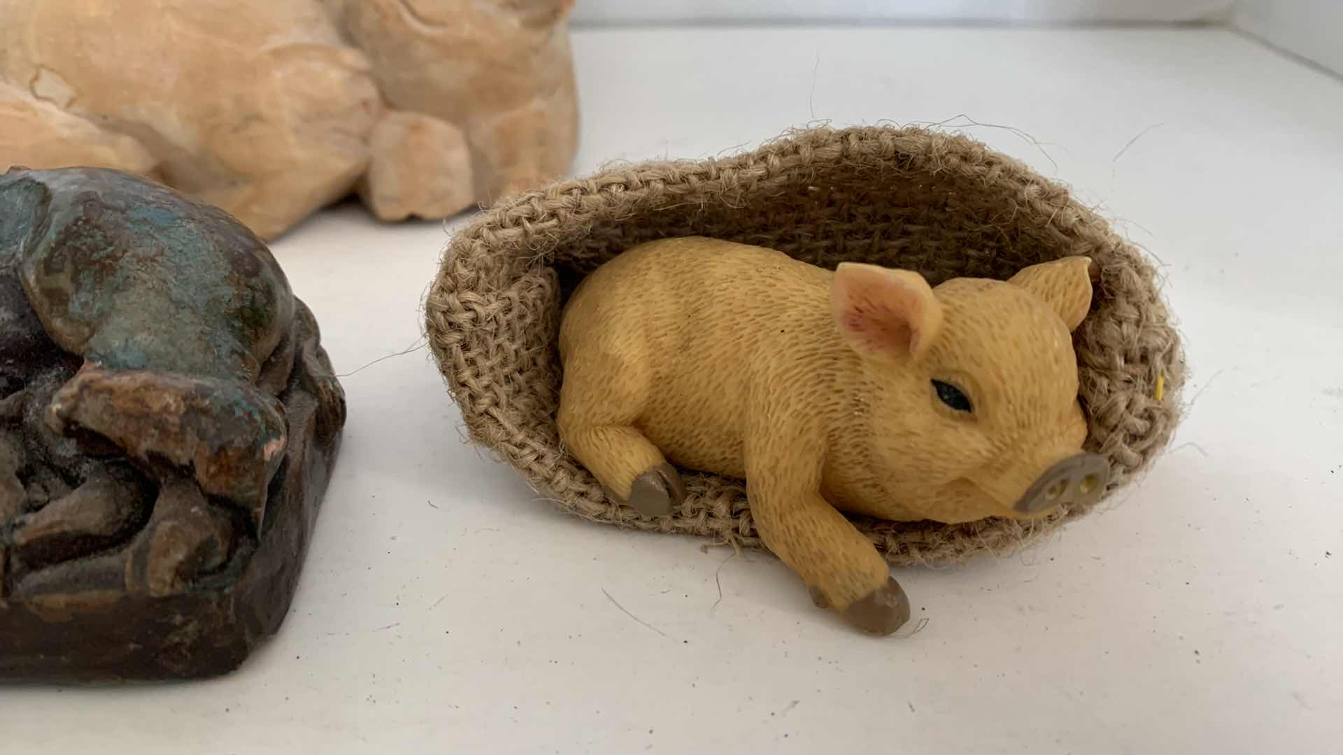 Photo 1 of 3 PCS ASSORTED SIZES PIG FIGURES