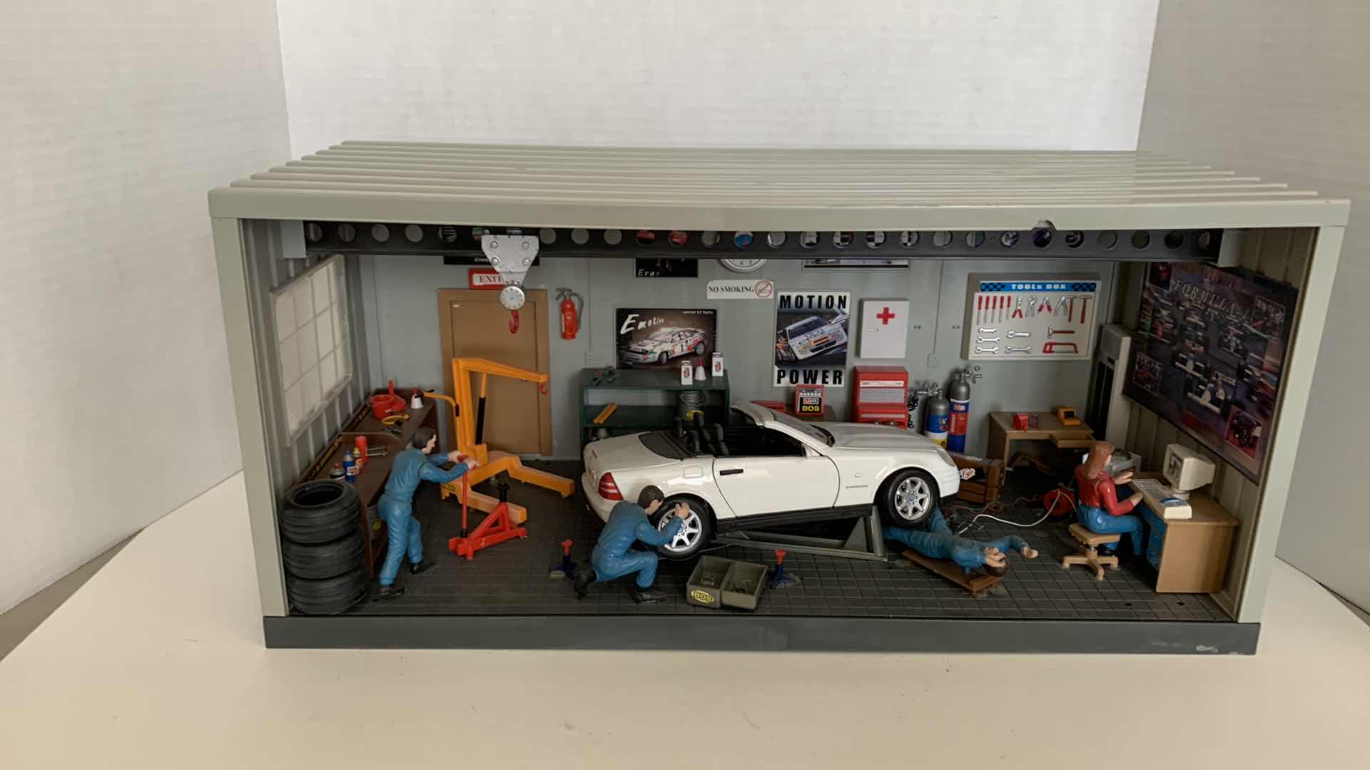 Photo 1 of CAR MECHANIC SHOP MINIATURE 20”X9”x 8”
