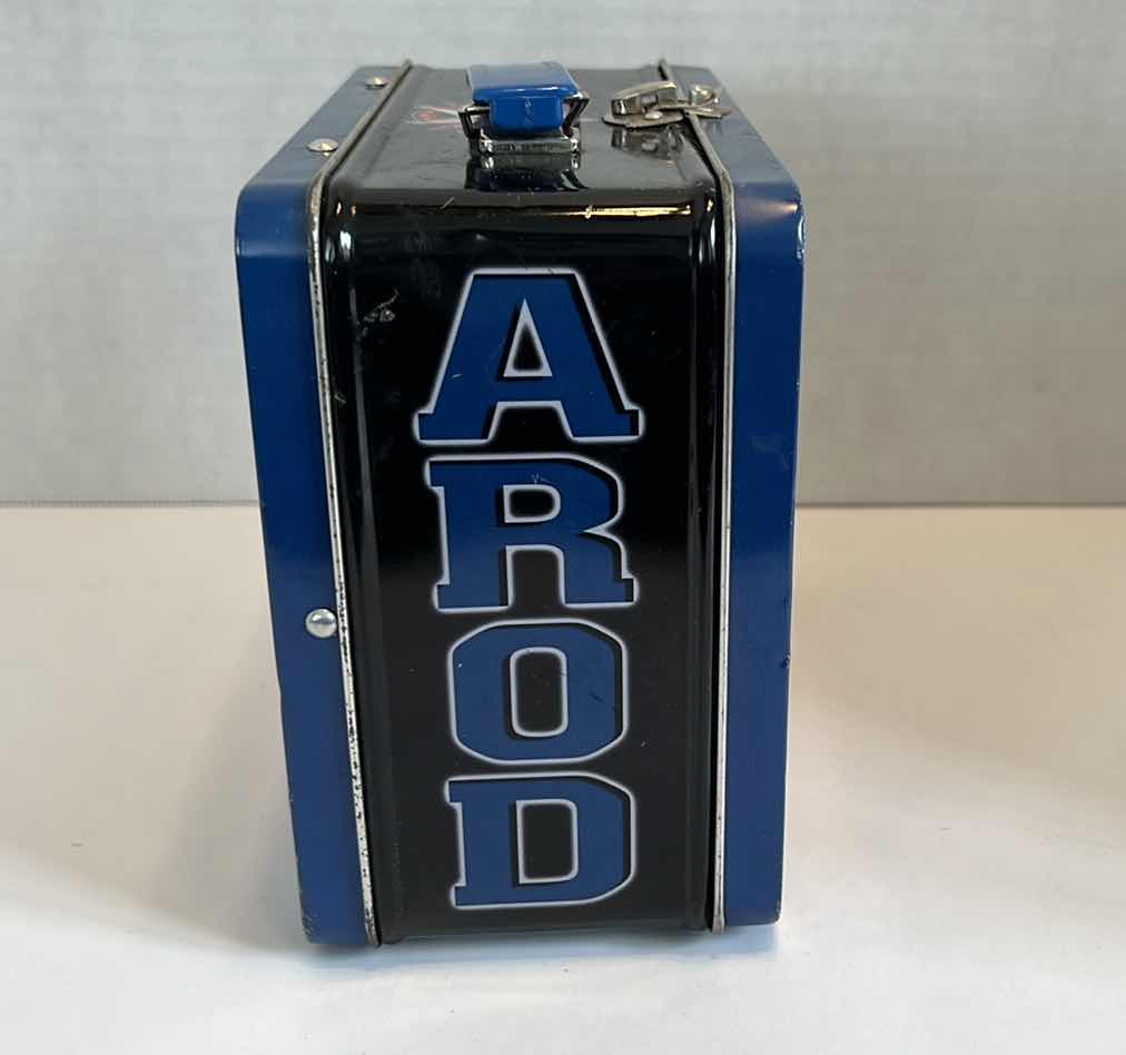 Photo 3 of ALEX RODRIGUEZ TX RANGERS COLLECTIBLE LUNCH BOX SPONSORED BY RADIO SHACK