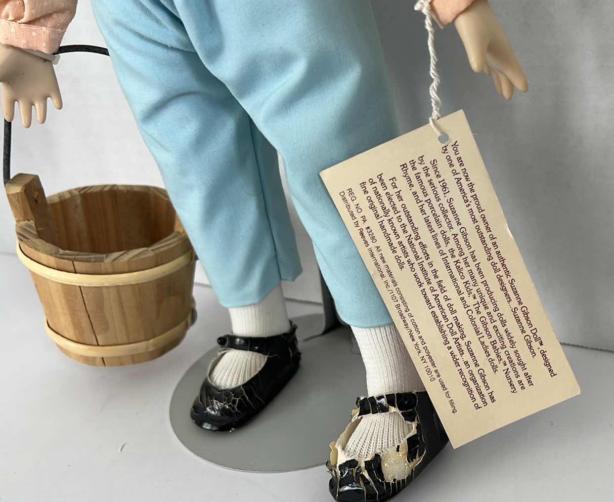 Photo 1 of COLLECTIBLE DOLL SUZANNE GIBSON DOLLS FEOM REEVES INTERNATIONAL 16”T