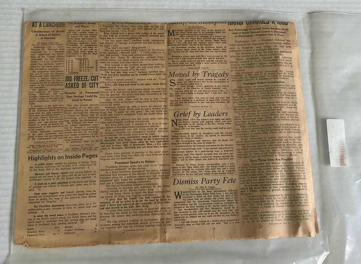 Photo 1 of COLLECTIBLE NEWSPAPER ANNOUNCING THE DEATH OF MARTIN LUTHER KING 1968