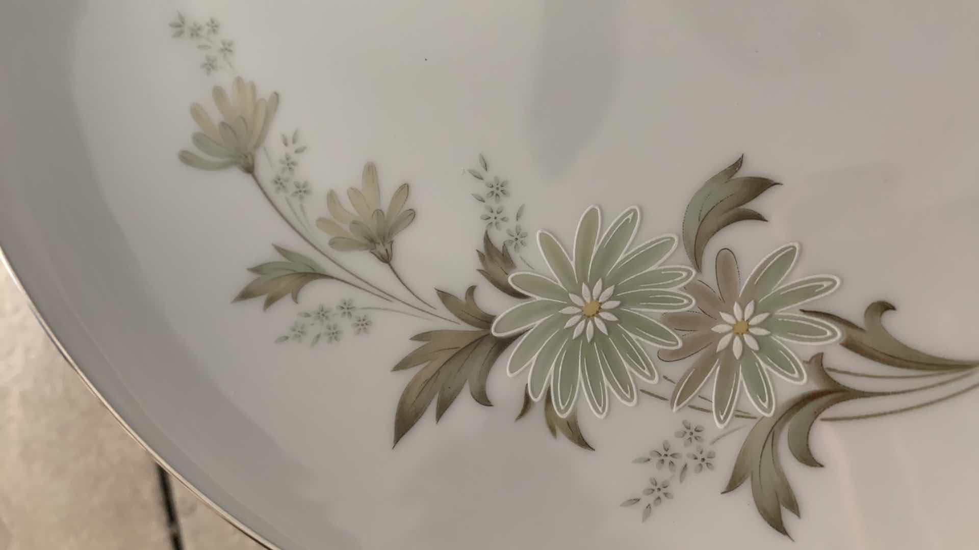 Photo 1 of 42 PIECE NORITAKE SOROYA 6853 JAPAN