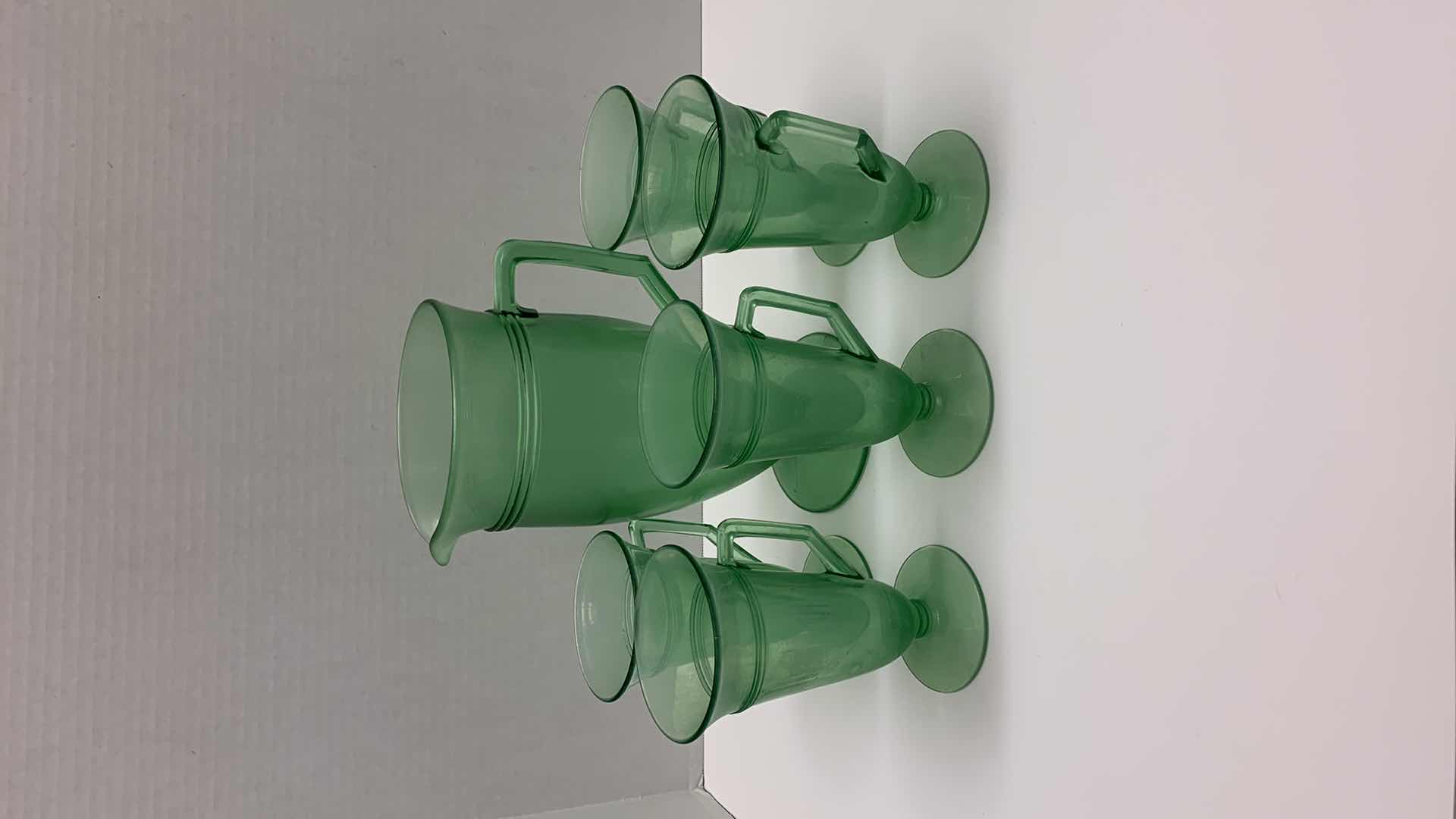 Photo 1 of FOSTORIA PRISCILLA URANIUM GLASS PITCHER & 4 ICED TEA GLASSES