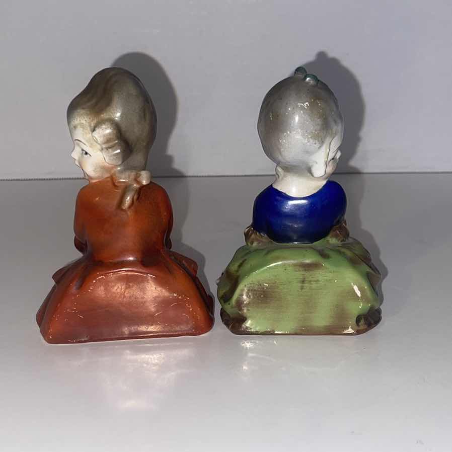 Photo 1 of ANTIQUE GOEBEL HUMMEL A BEETHOVEN SHELF SITTER “PORCELAIN BOY & GIRL” 5”