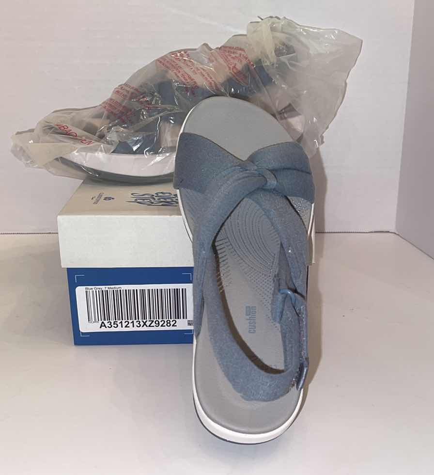 Photo 1 of BRAND NEW CLOUDSTEPPERS BY CLARK’S ARLA BELLE BLUE GREY SIZE 7 MEDIUM