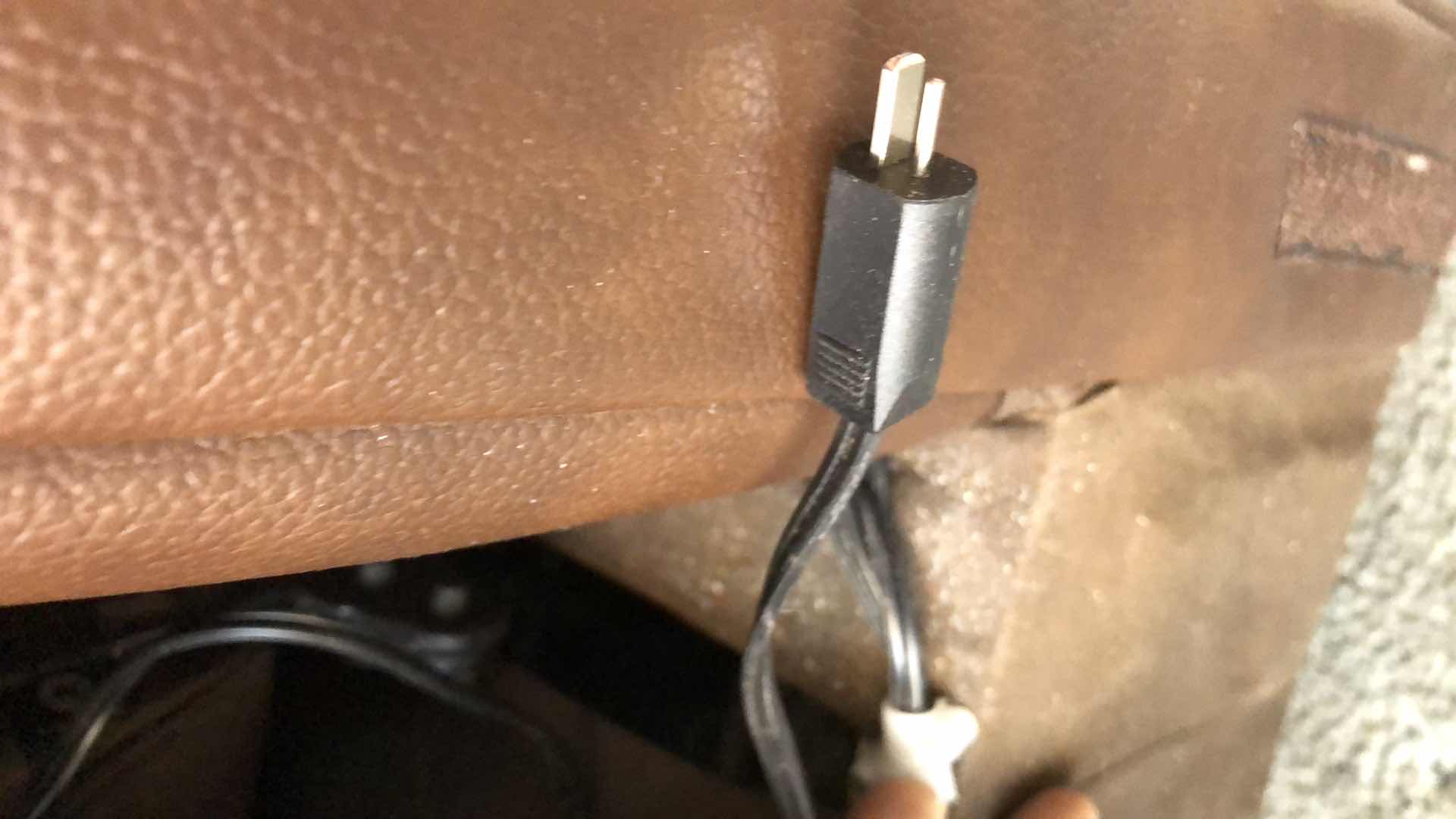 Photo 1 of LEATHER RECLINER MISSING REMOTE