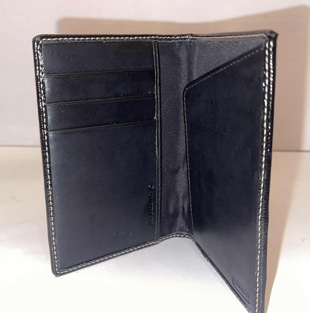 Photo 1 of COACH SIGNATURE BLACK WHITE TRAVEL PASSPORT CASE COVER ID BADGE HOLDER