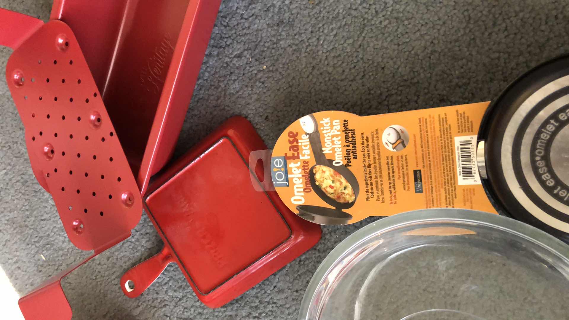 Photo 1 of ASSORTED KITCHEN ITEMS