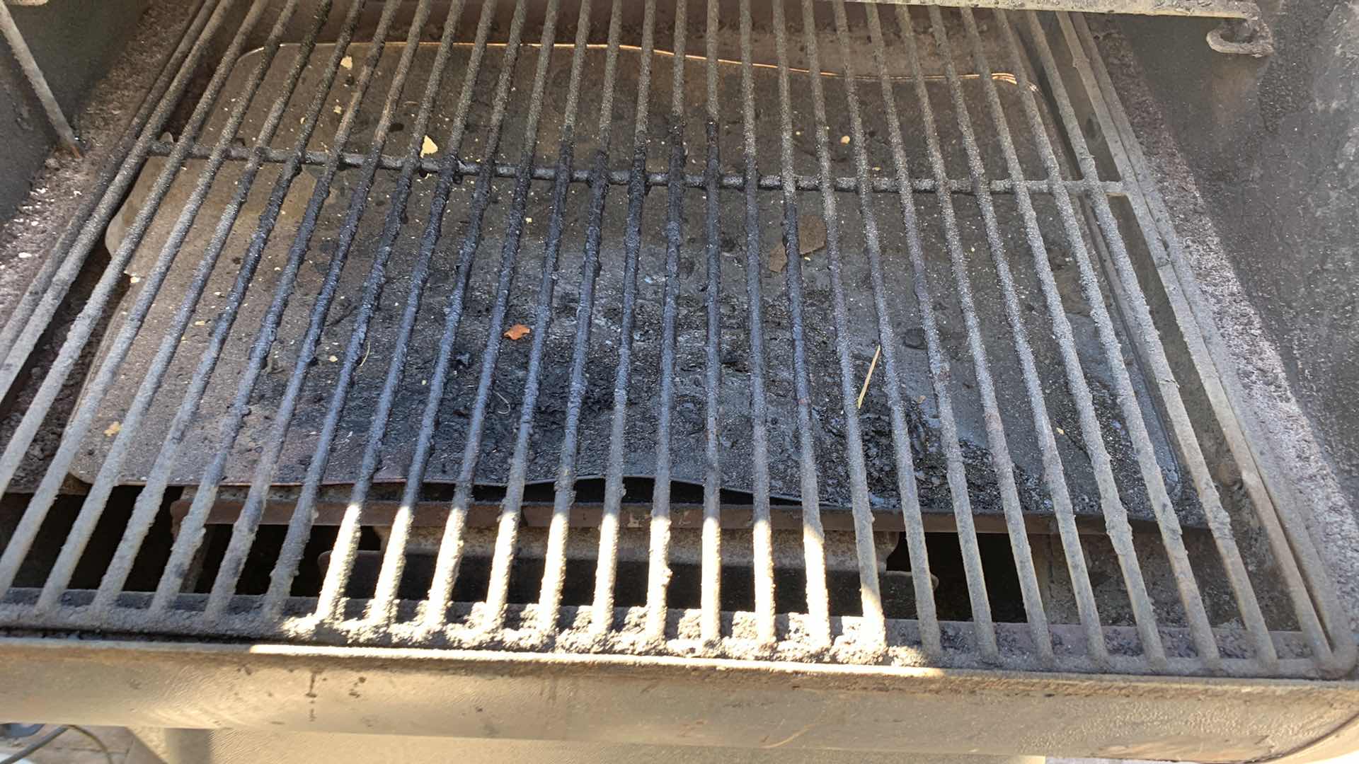 Photo 1 of TRAEGER RENEGADE PRO GRILL