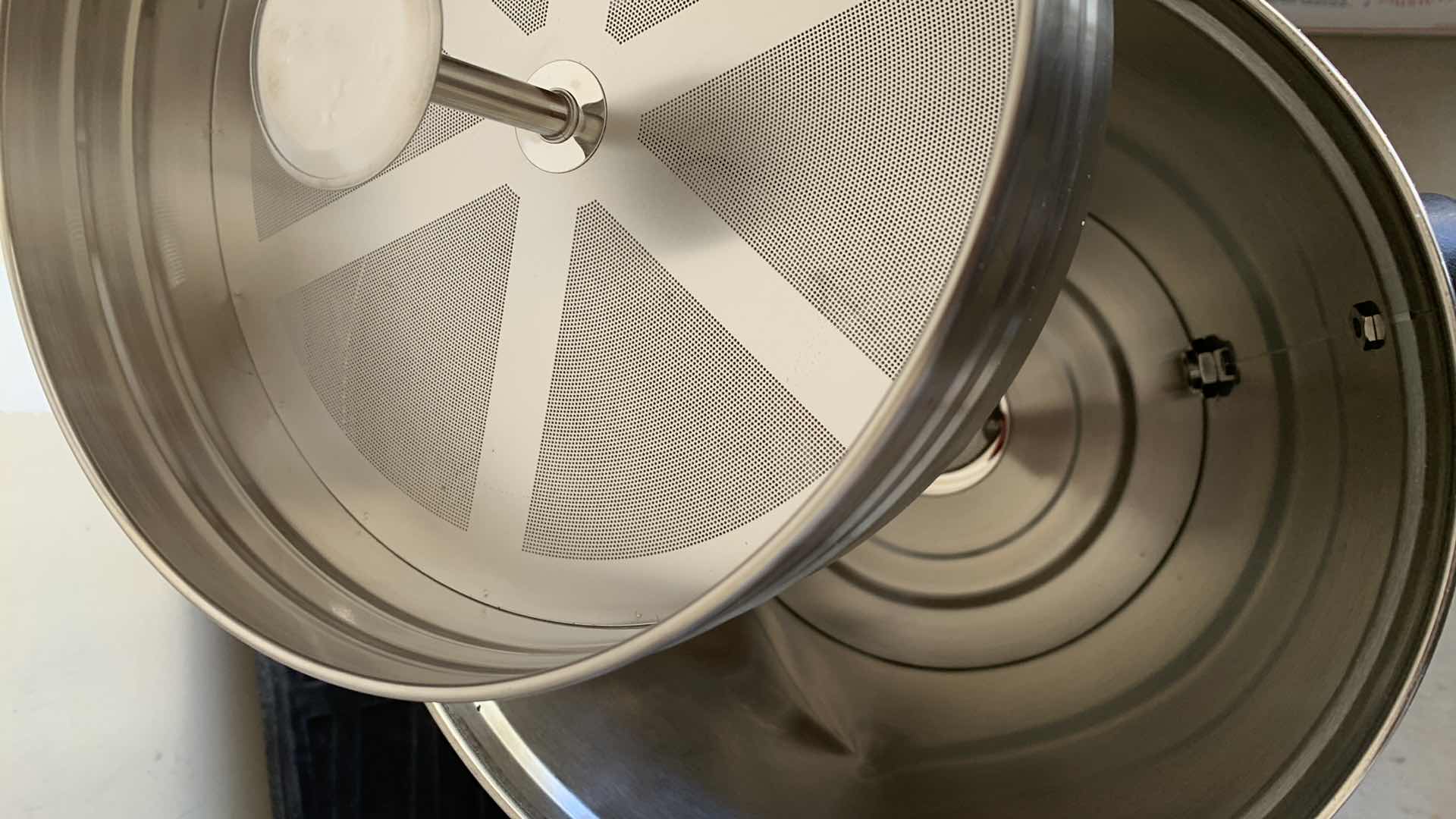 Photo 1 of COMMERCIAL 100 CUP COFFEE URN ML-16C2-C