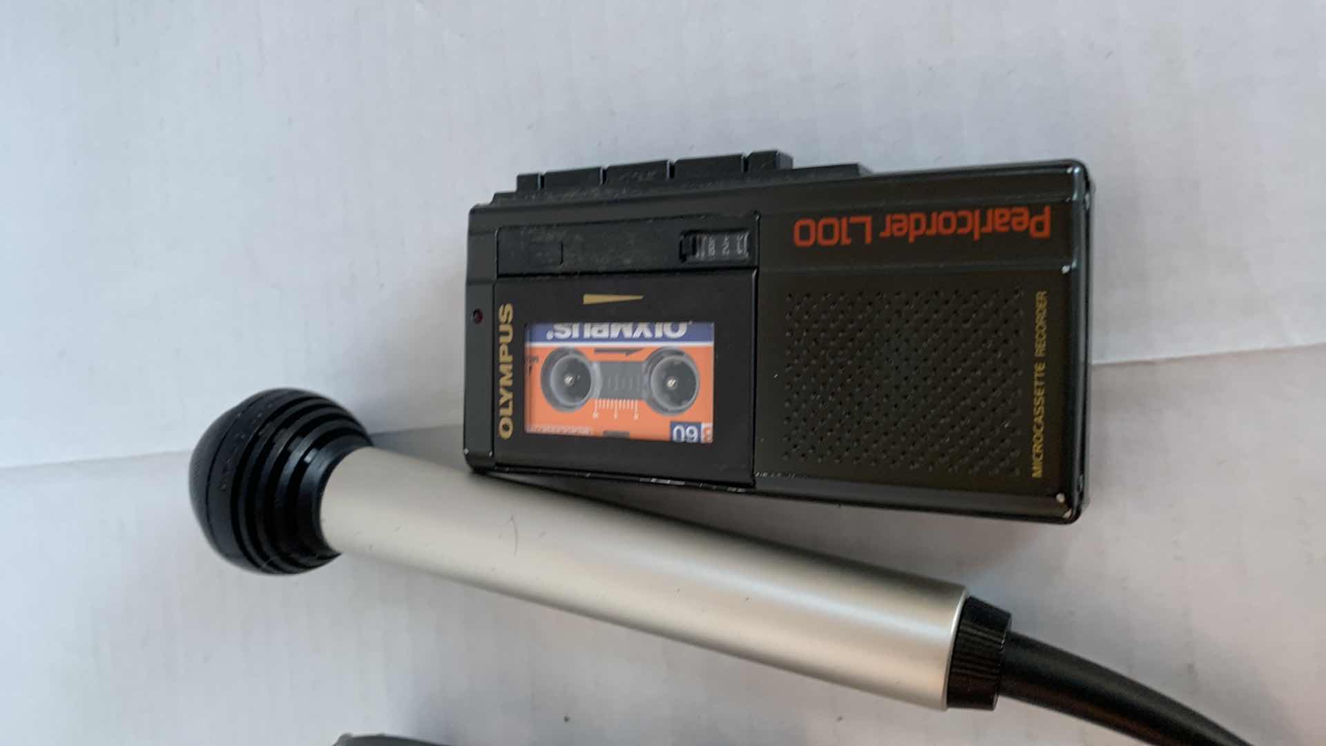 Photo 1 of VINTAGE OLYMPUS MINI VOICE RECORDER PEARLCORDER L100