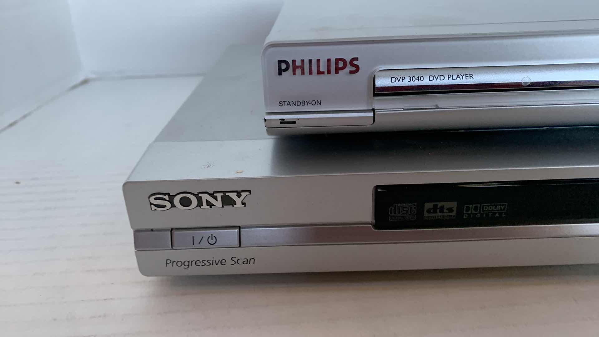 Photo 1 of 2-DVD/CD PLAYERS SONY AND PHILLIPS