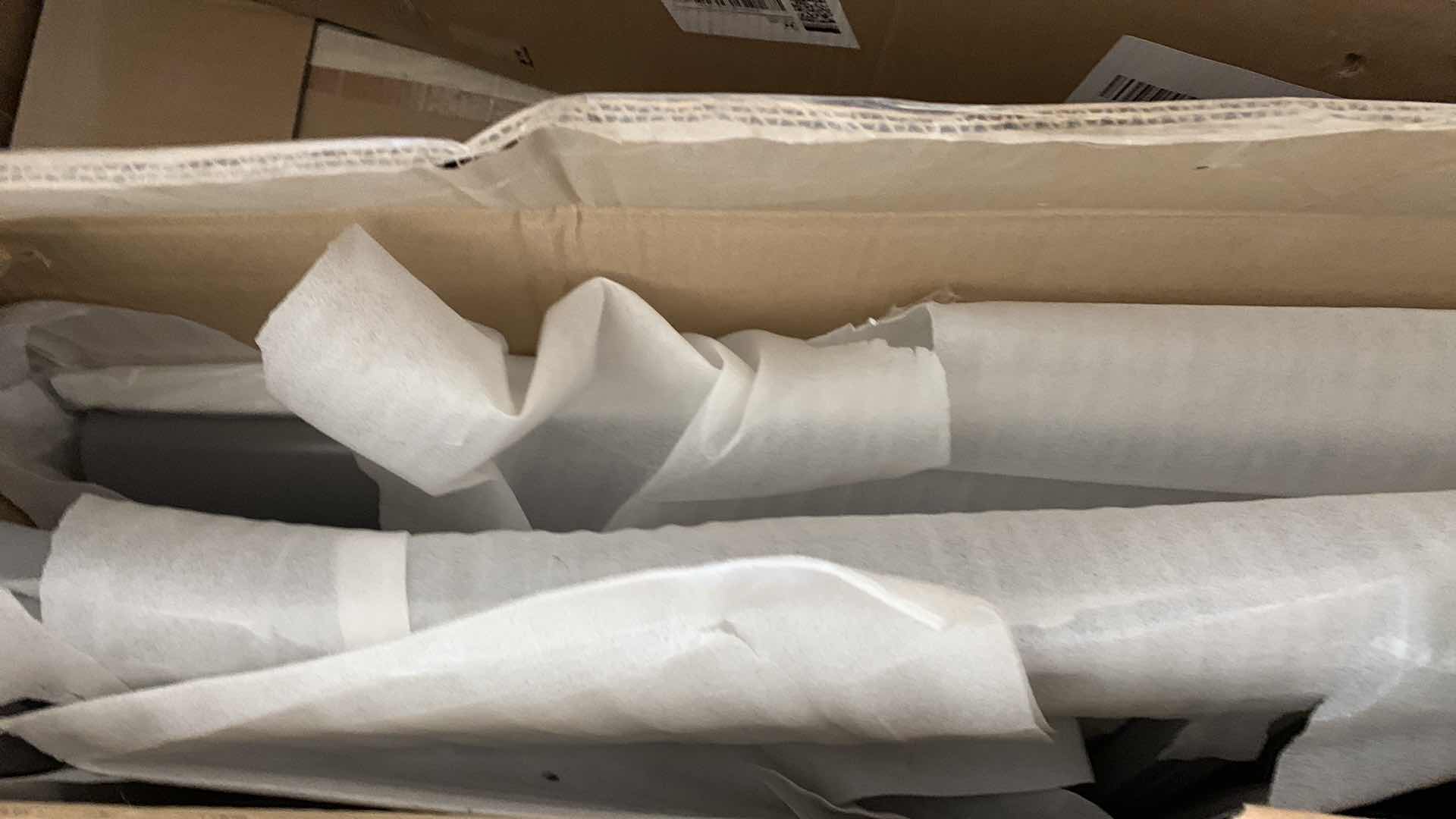 Photo 2 of DREAM ON ME BABY CHANGING STATION